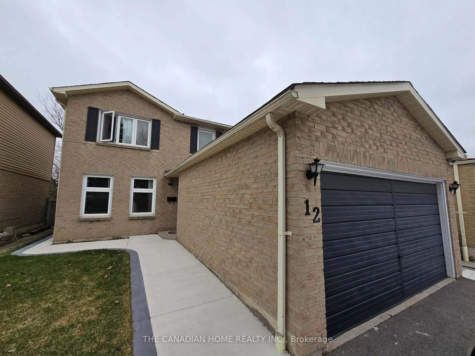 Photo 2 of 12 Norma Crescent, Brampton, Westgate — HOMEH