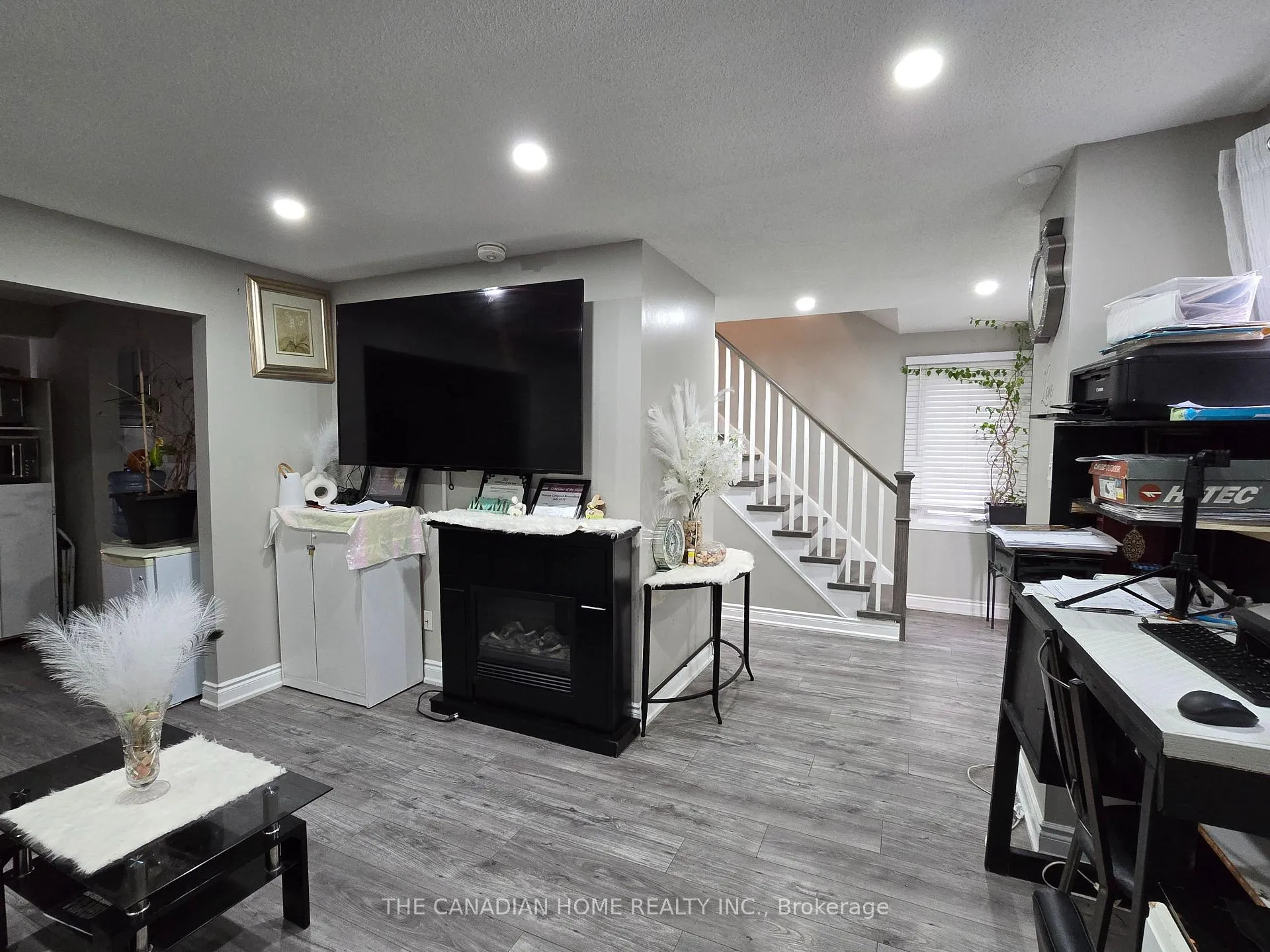 Photo 13 of 12 Norma Crescent, Brampton, Westgate — HOMEH