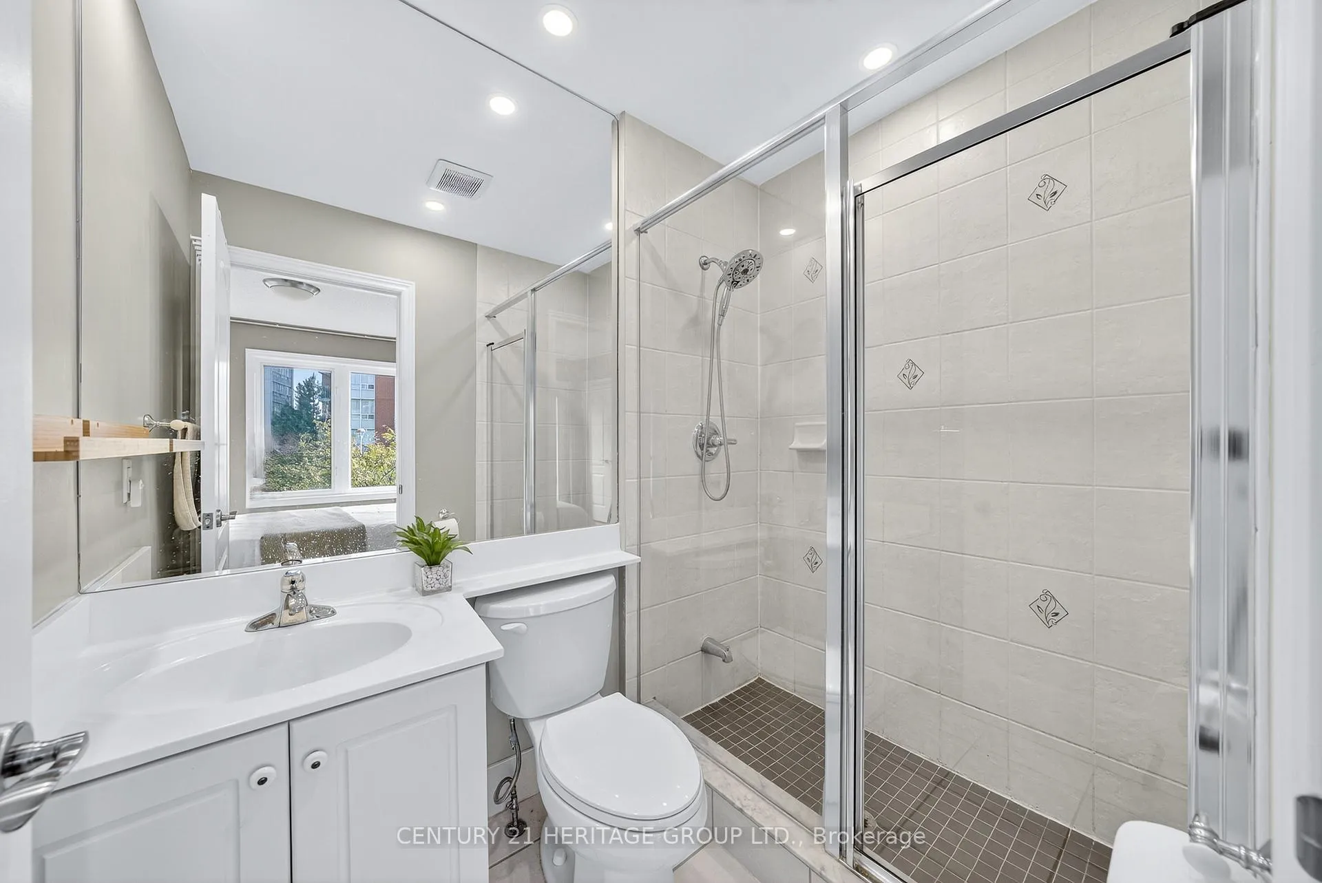 Photo 18 of 82 Suncrest Boulevard, Markham, Commerce Valley — HOMEH
