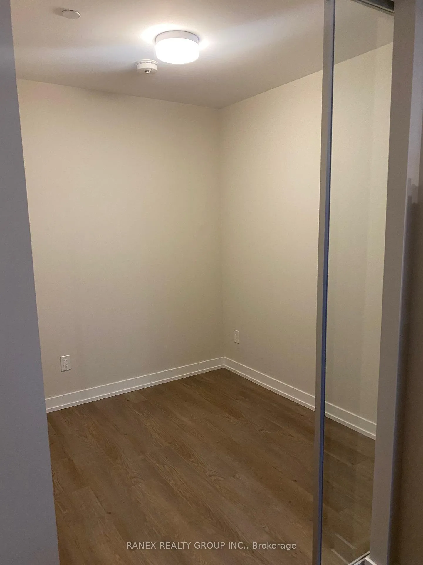 Photo 13 of Unit 439, 201 Brock Street, Whitby, Downtown Whitby — HOMEH