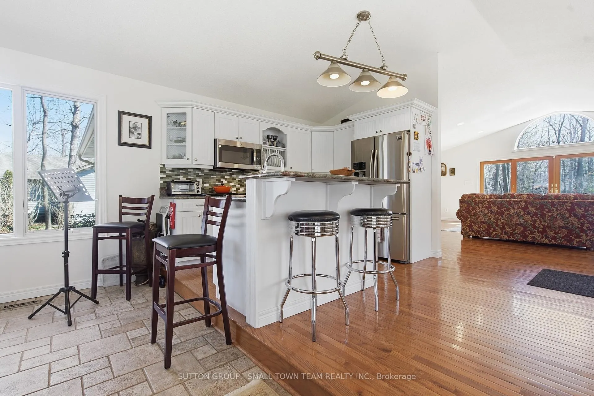 Photo 17 of 8816 Timberwood Trail, Lambton Shores, Grand Bend — HOMEH