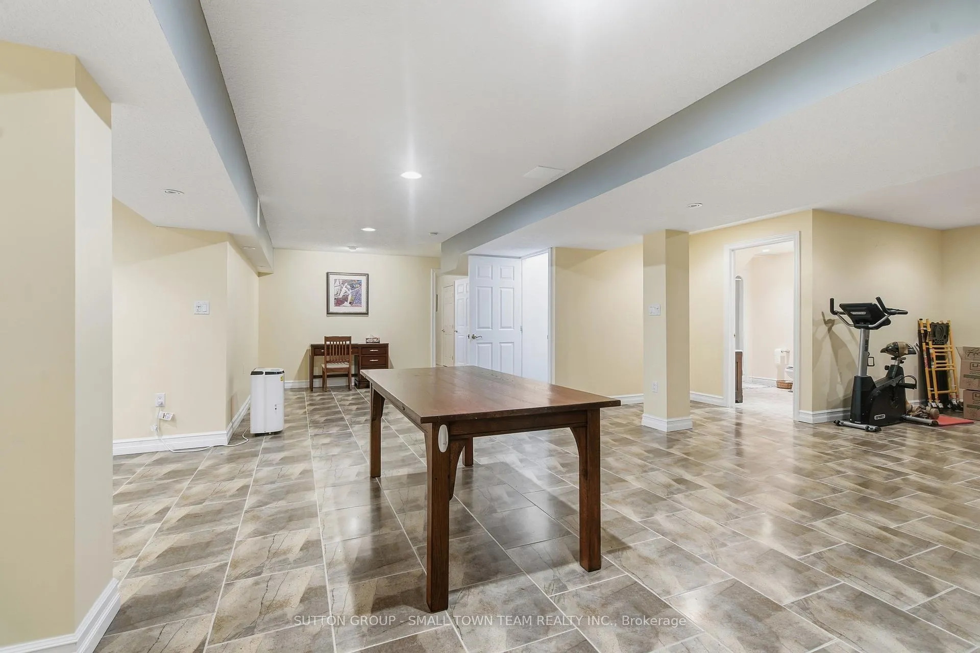 Photo 33 of 8816 Timberwood Trail, Lambton Shores, Grand Bend — HOMEH