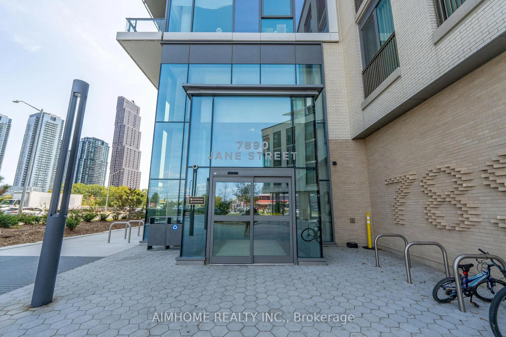 Front of Unit 5005, 7890 Jane Street