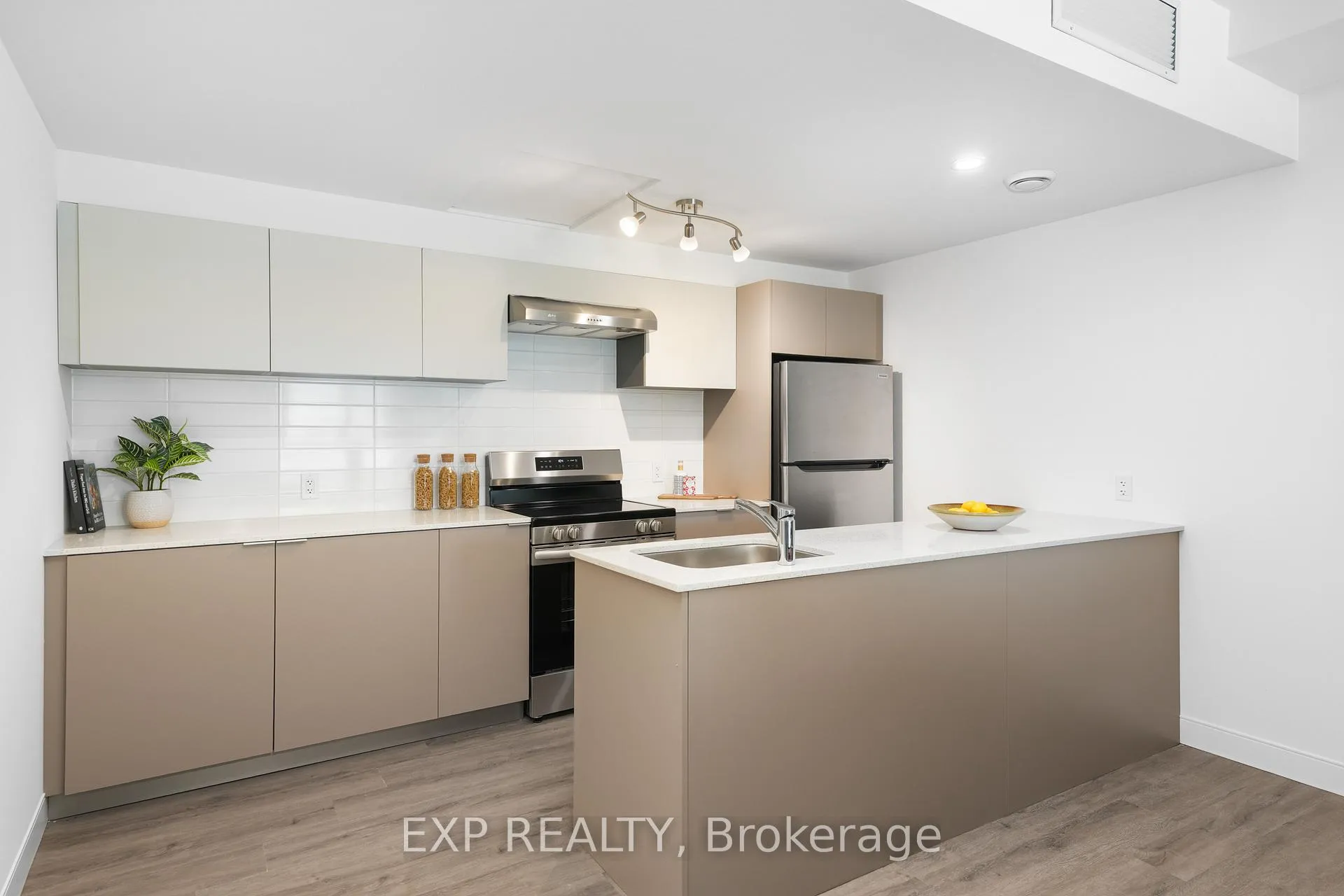 Front of Unit TH2, 100 Manett Crescent