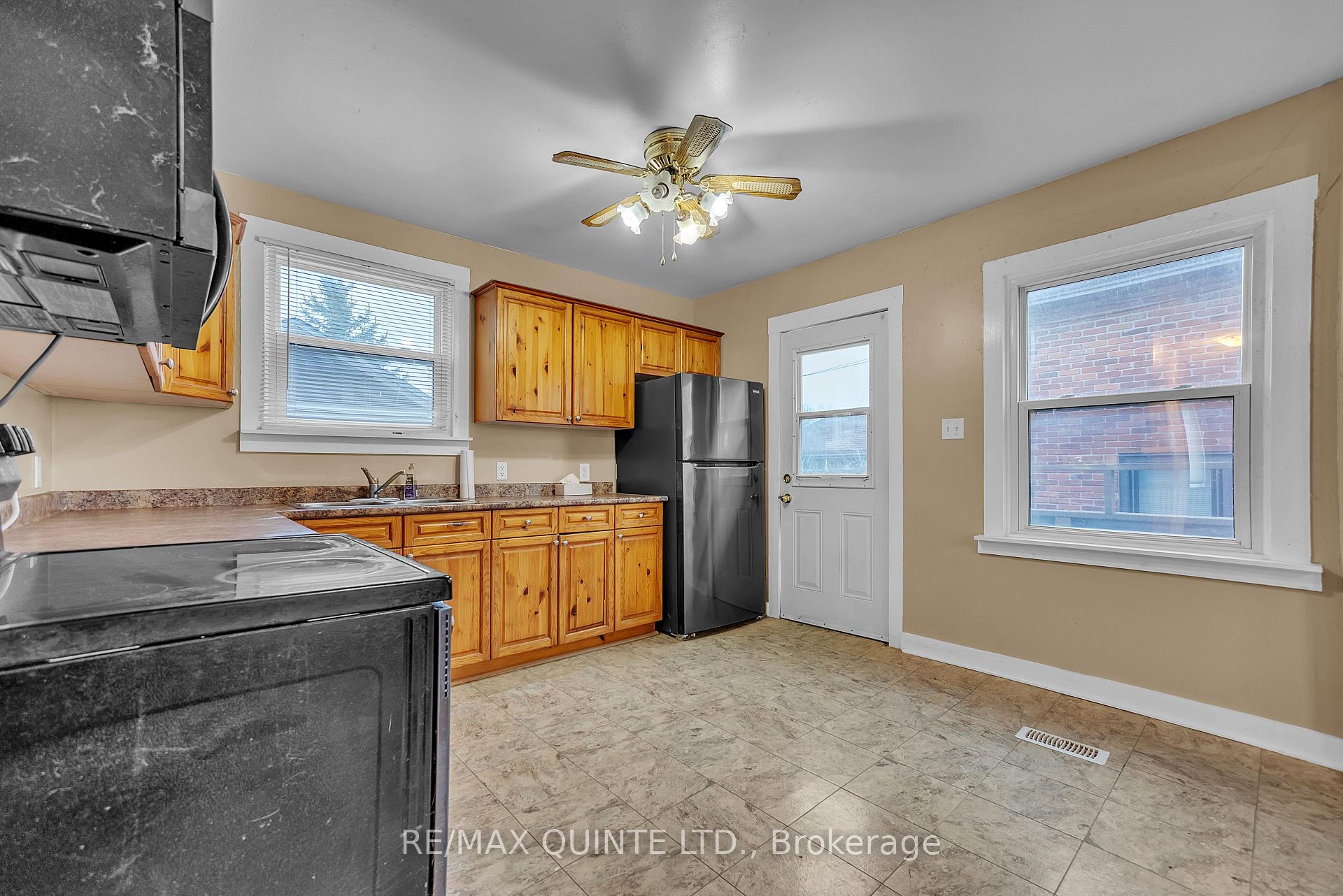 Photo 12 of 191 Wellington Street, Belleville, Belleville Ward — HOMEH