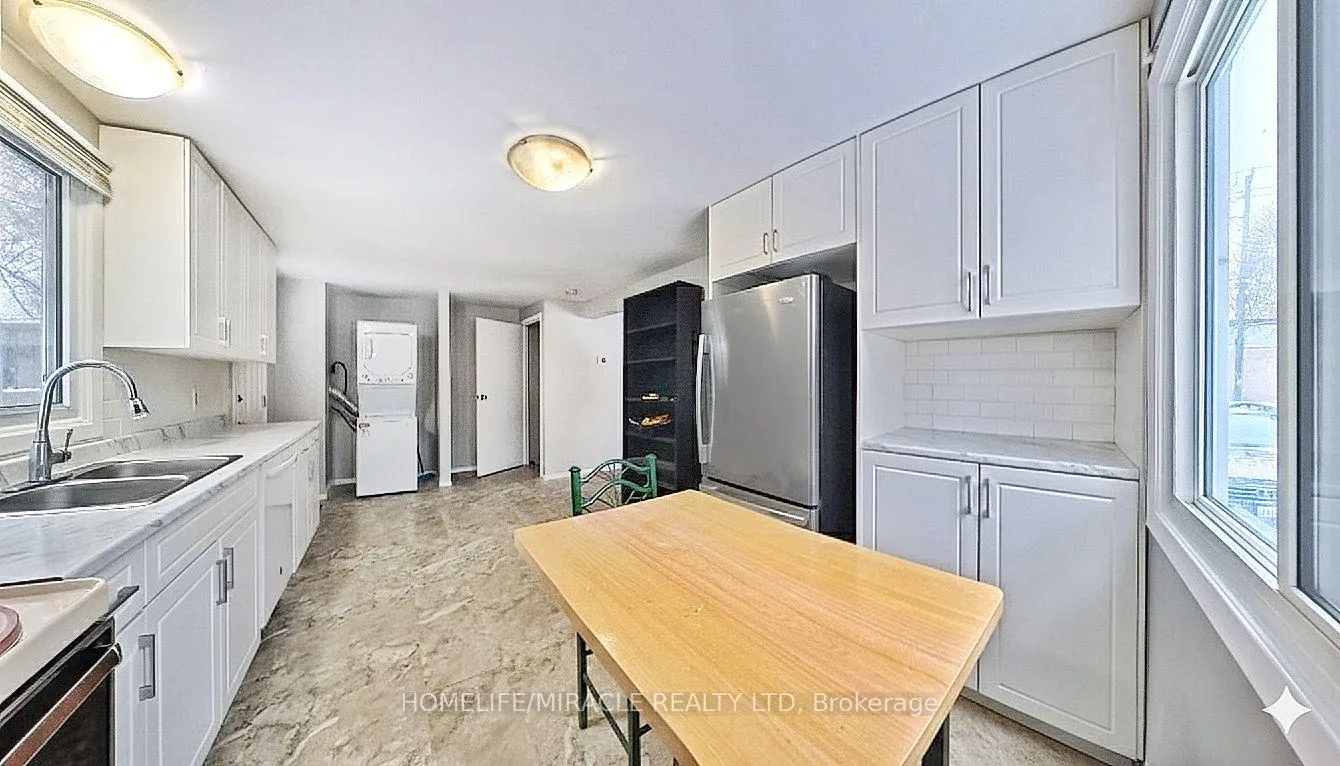 Photo 3 of 30A Amos Avenue, Waterloo — HOMEH
