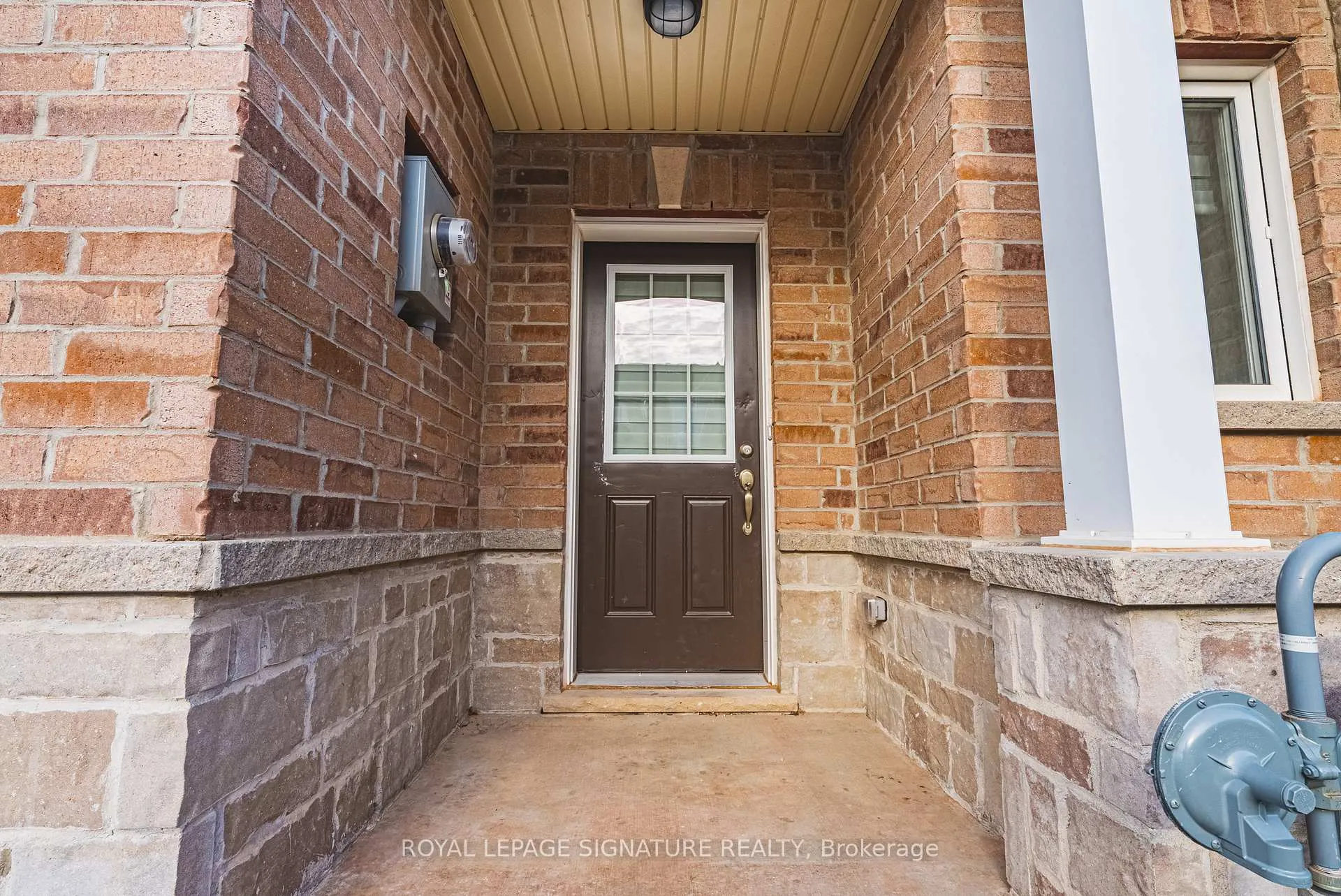 Photo 3 of 143 Sonoma Lane, Hamilton, Winona — HOMEH