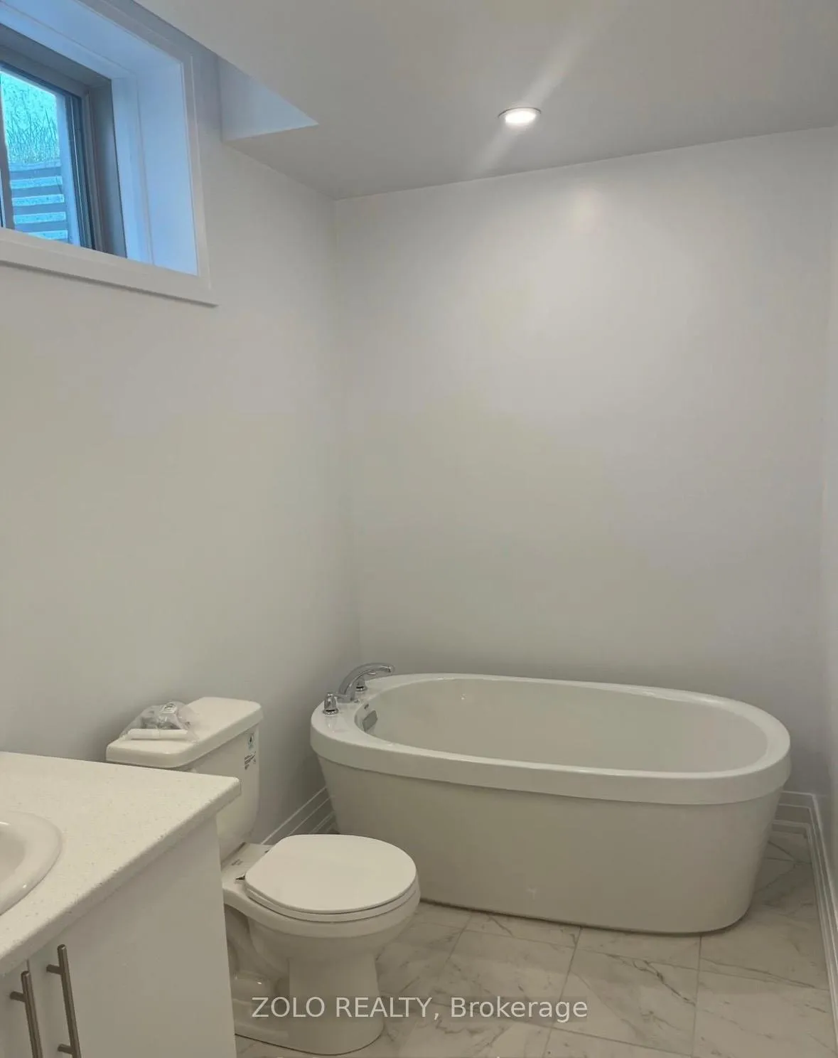Photo 15 of Unit Lower, 11 Franklin Trail, Barrie, Rural Barrie Southwest — HOMEH