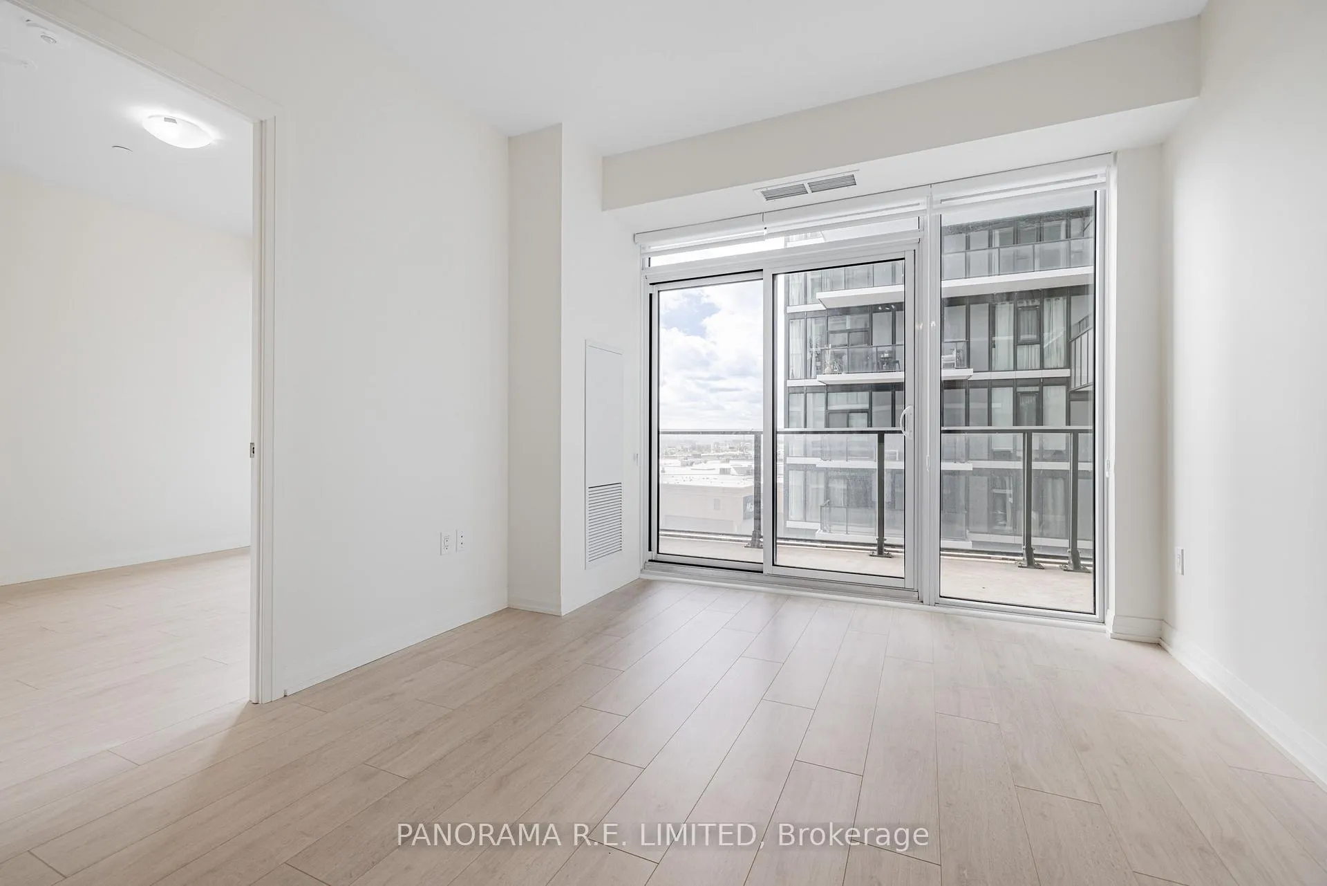 Photo 3 of Unit 606, 9000 Jane Street, Vaughan, Vellore Village — HOMEH