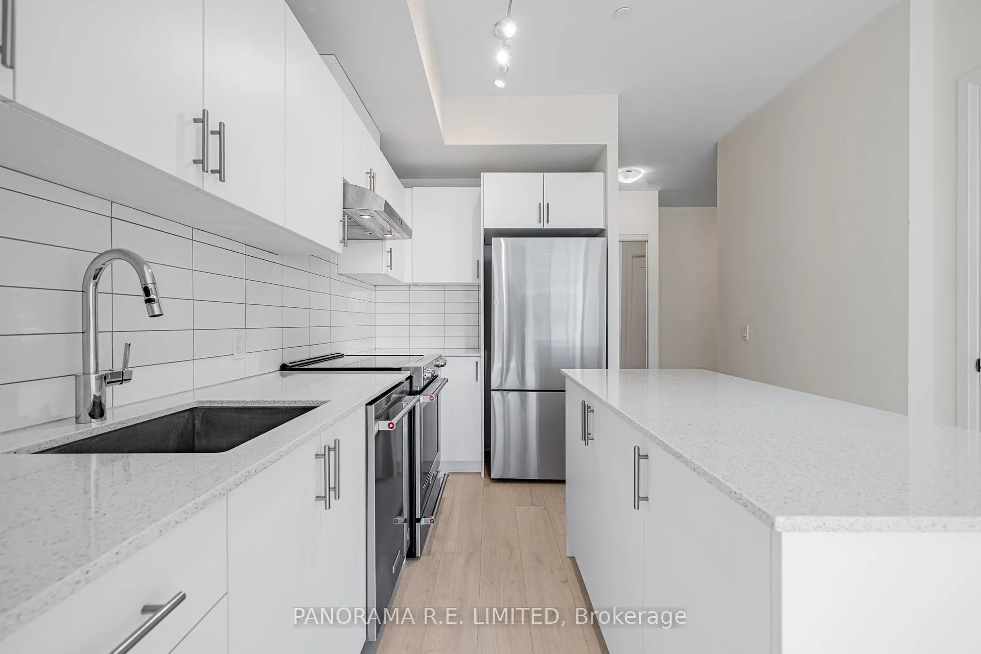 Photo 6 of Unit 606, 9000 Jane Street, Vaughan, Vellore Village — HOMEH