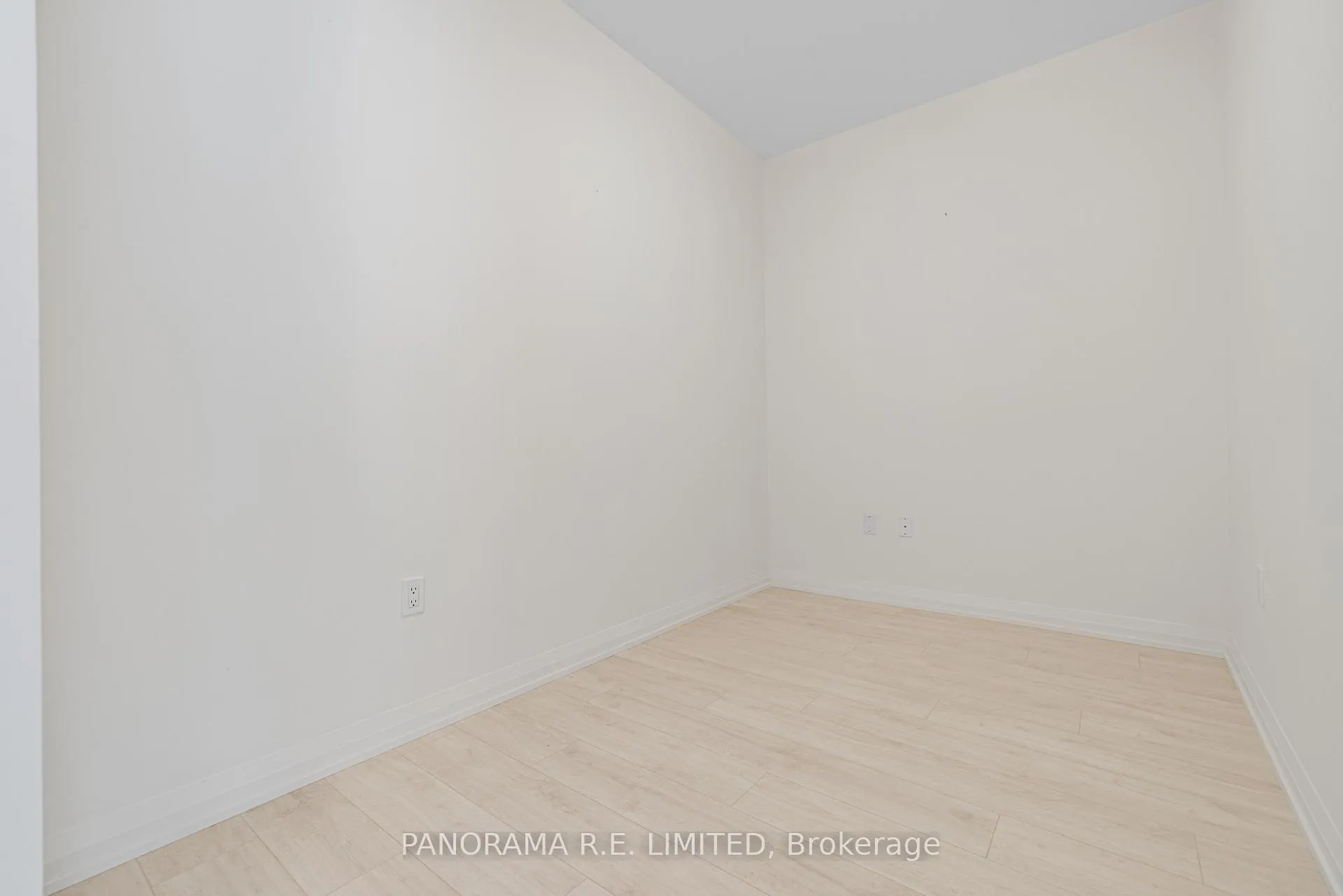 Photo 12 of Unit 606, 9000 Jane Street, Vaughan, Vellore Village — HOMEH