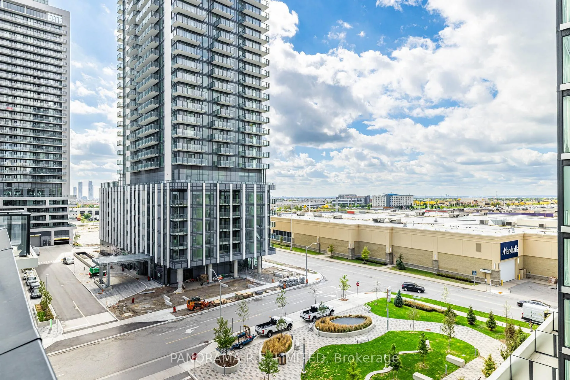 Photo 17 of Unit 606, 9000 Jane Street, Vaughan, Vellore Village — HOMEH