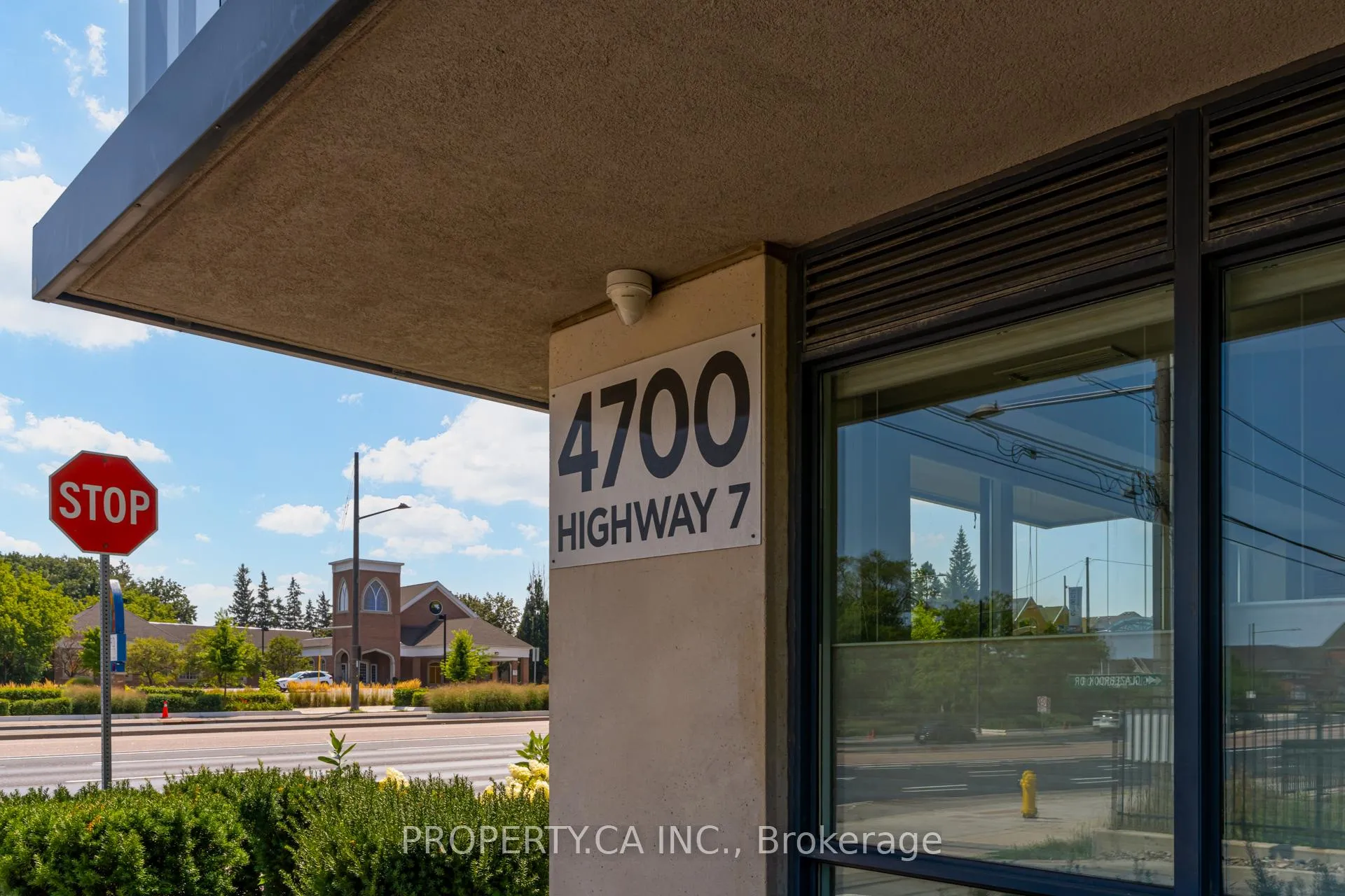 Photo 2 of Unit 210A, 4700 Highway 7 Road, Vaughan, East Woodbridge — HOMEH