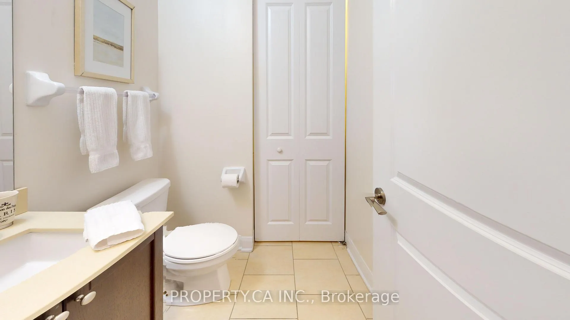 Photo 7 of Unit 210A, 4700 Highway 7 Road, Vaughan, East Woodbridge — HOMEH