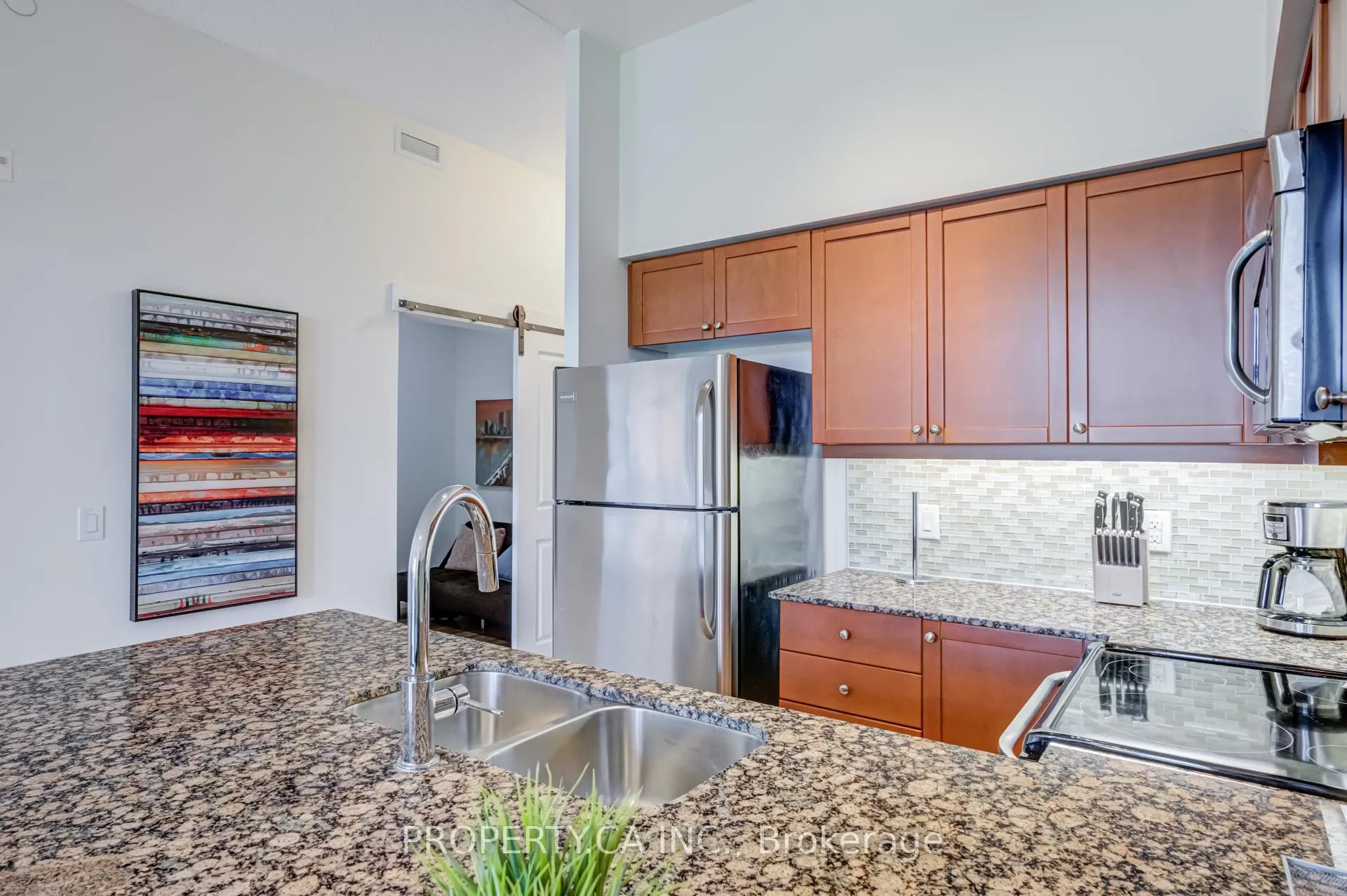 Photo 11 of Unit 210A, 4700 Highway 7 Road, Vaughan, East Woodbridge — HOMEH