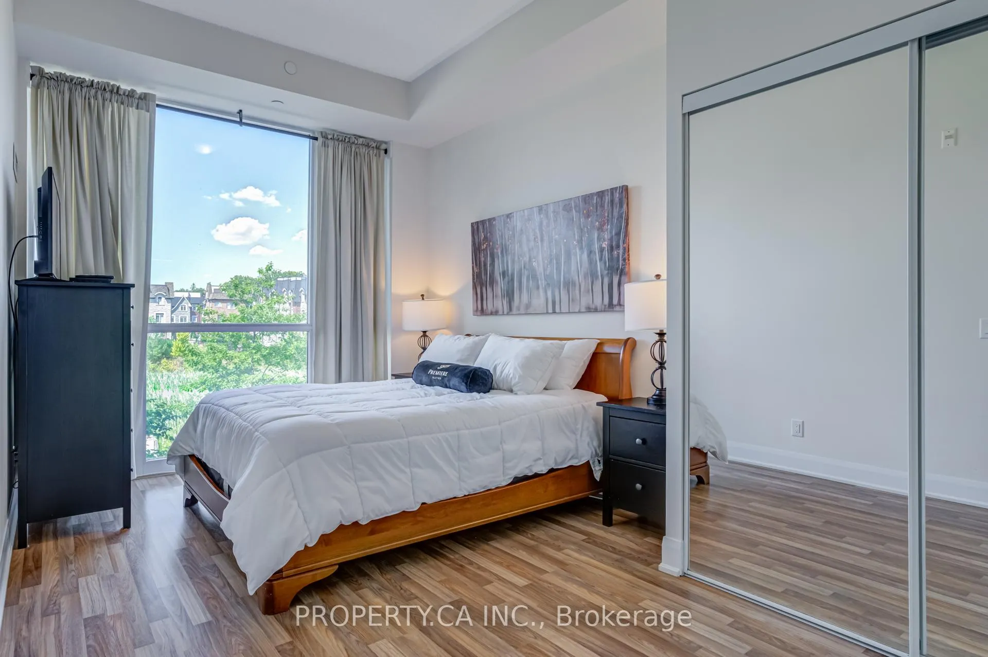 Photo 17 of Unit 210A, 4700 Highway 7 Road, Vaughan, East Woodbridge — HOMEH