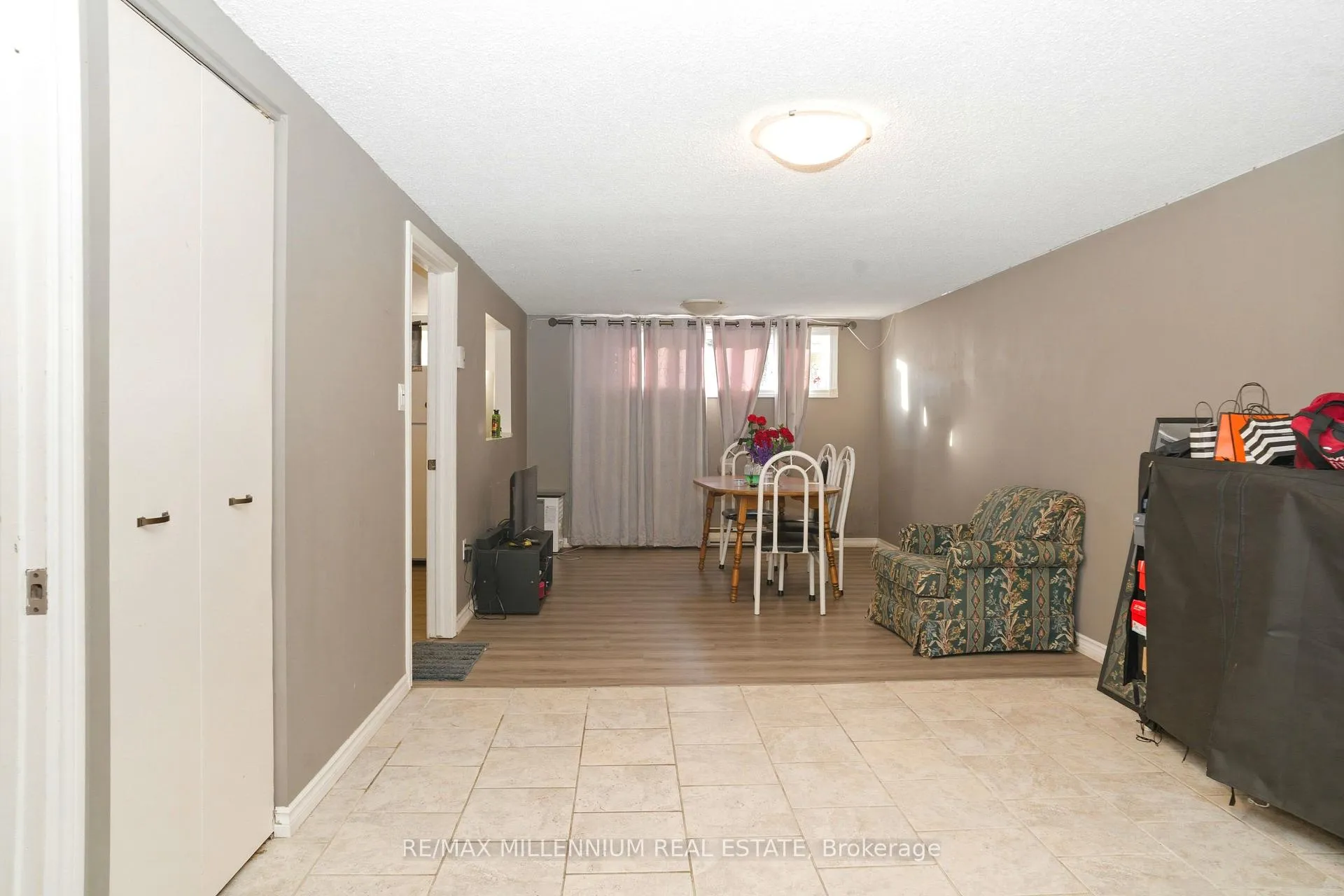 Photo 7 of 8 Plumtree Place, North Bay, Ferris — HOMEH