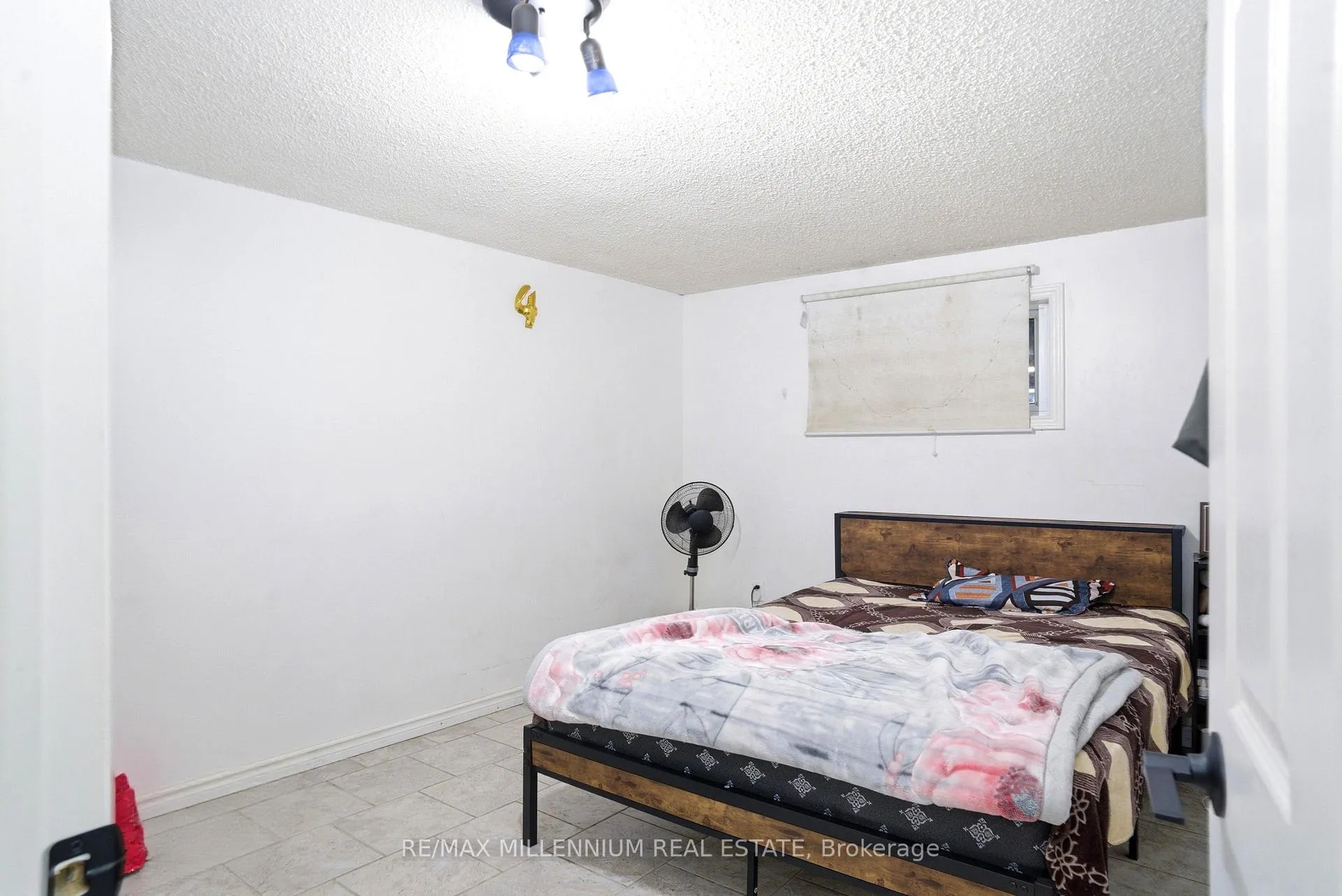 Photo 9 of 8 Plumtree Place, North Bay, Ferris — HOMEH