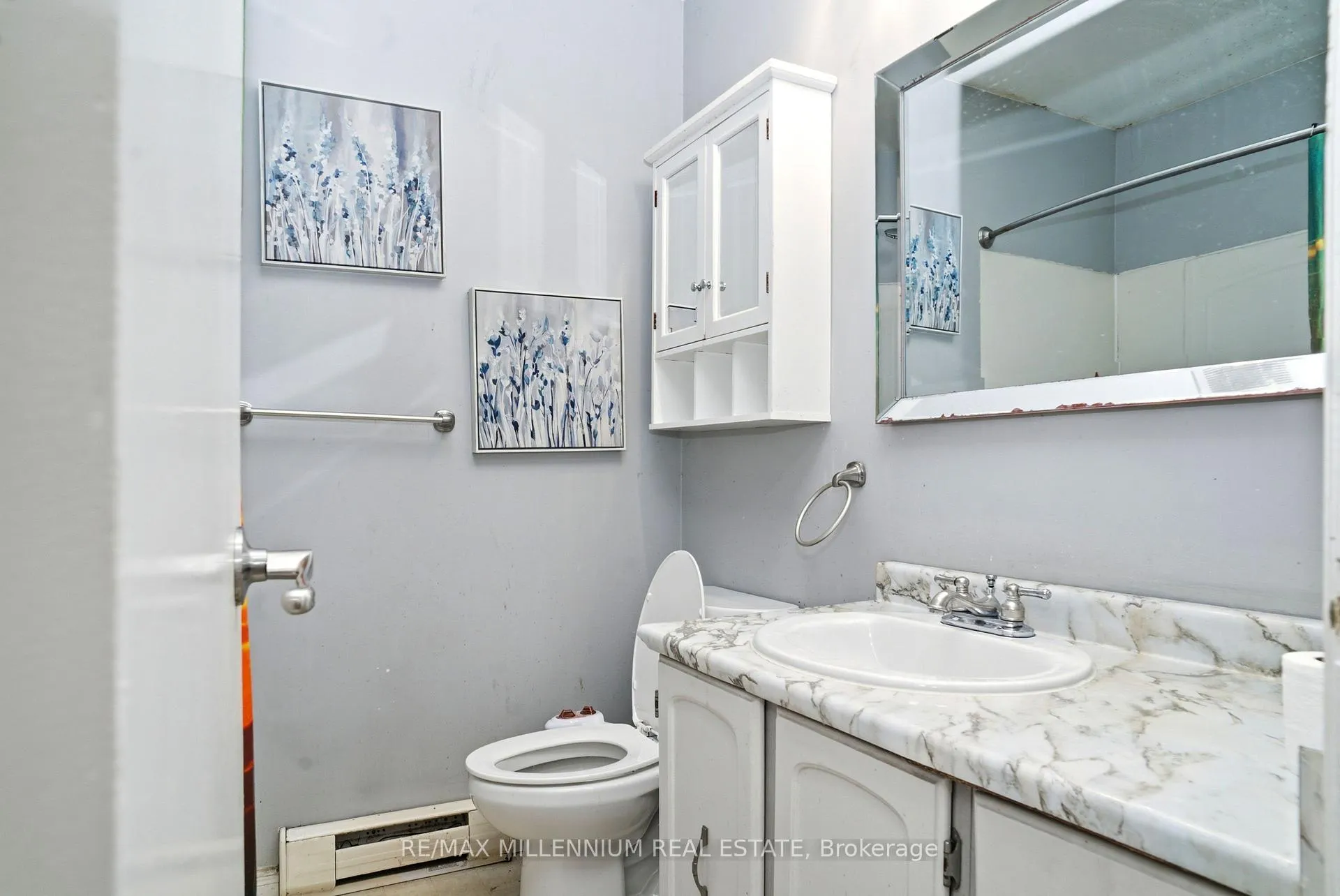 Photo 10 of 8 Plumtree Place, North Bay, Ferris — HOMEH