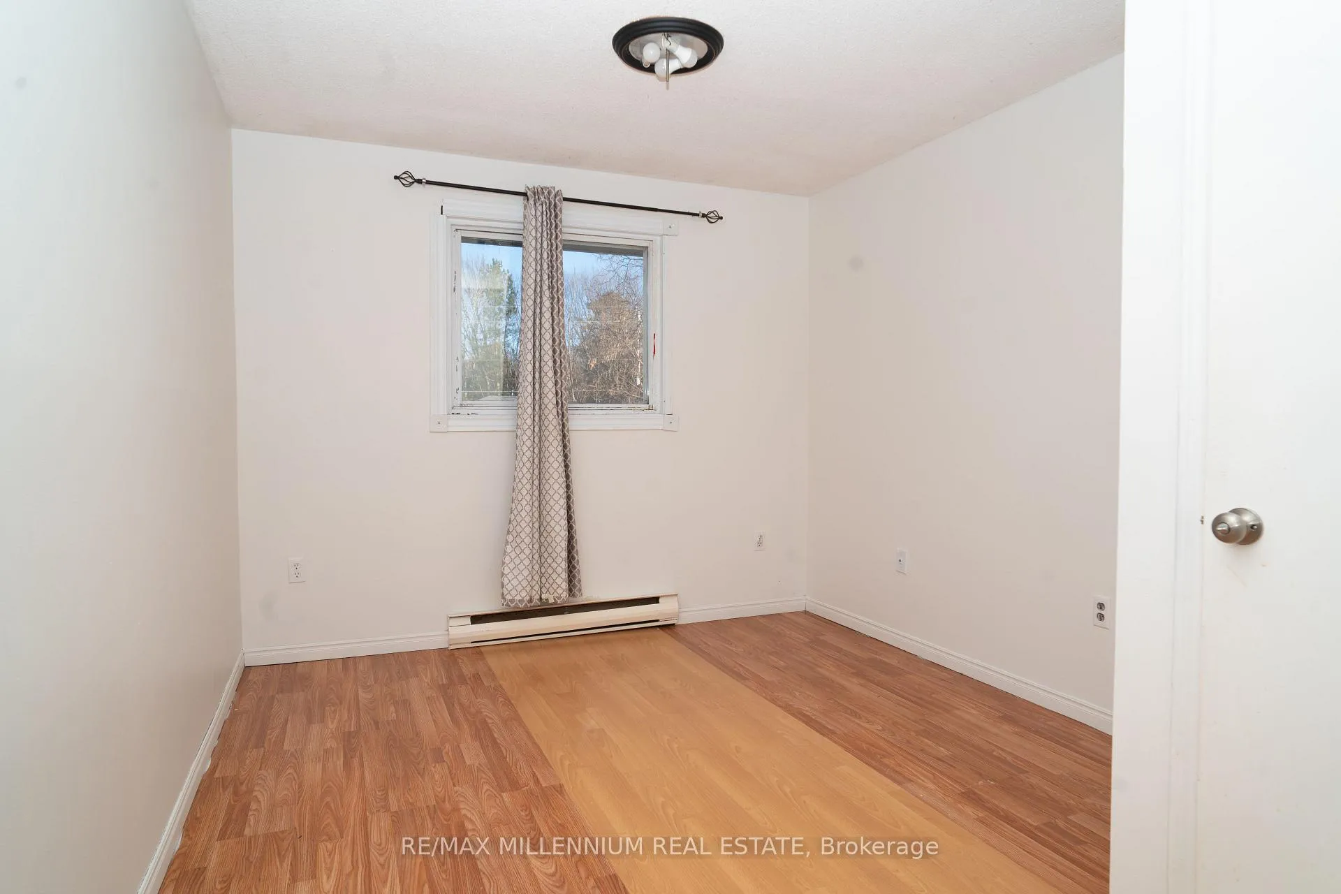 Photo 18 of 8 Plumtree Place, North Bay, Ferris — HOMEH