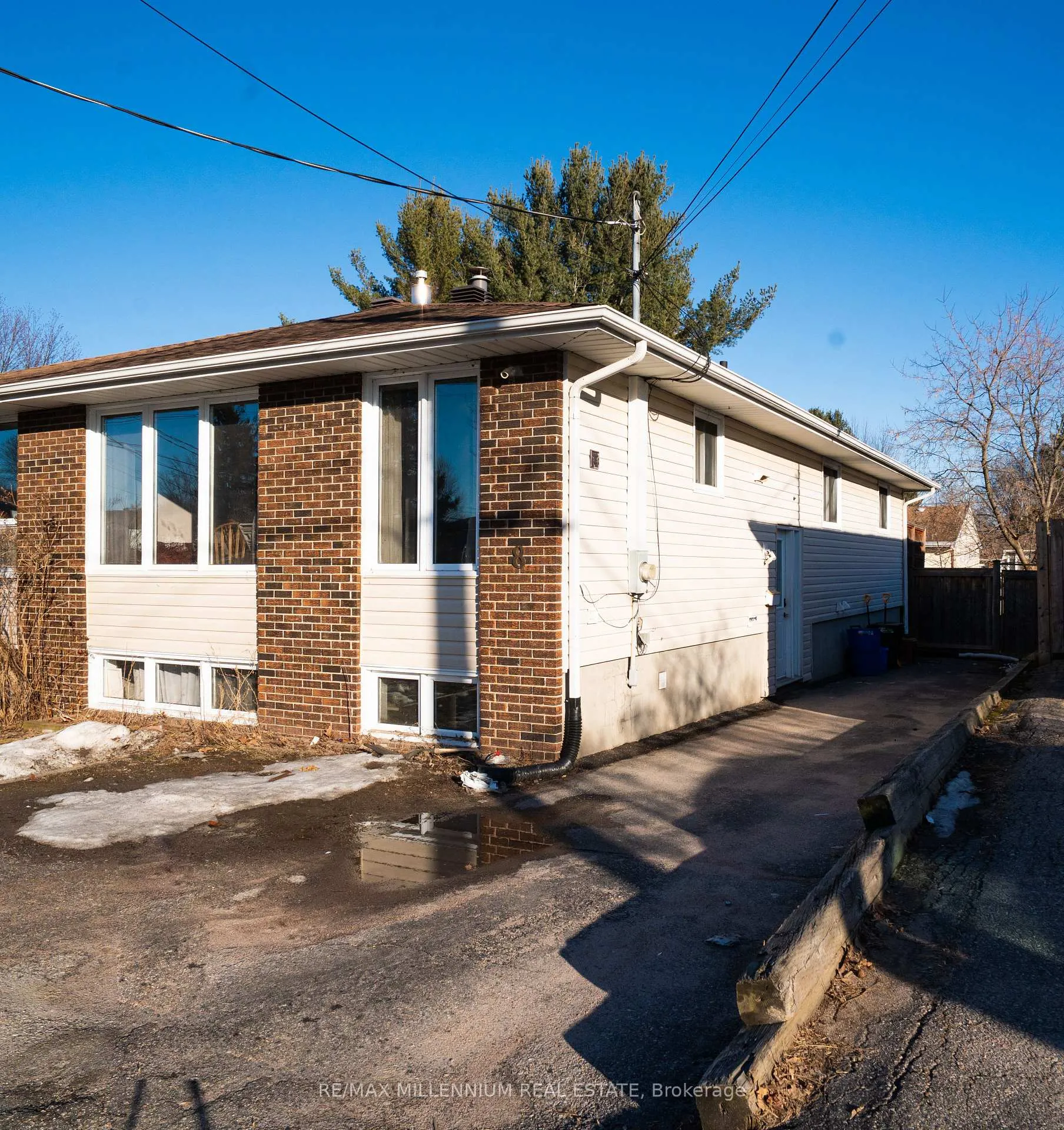 Photo 22 of 8 Plumtree Place, North Bay, Ferris — HOMEH