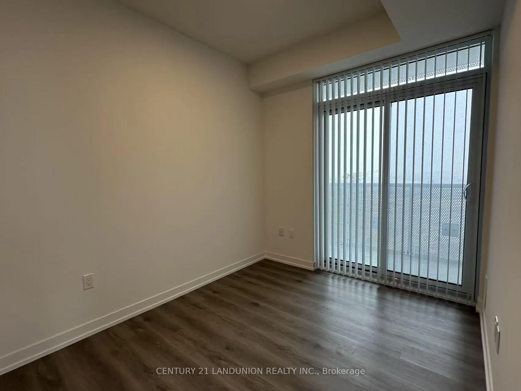 Photo 5 of Unit 1006, 225 Commerce Street, Vaughan, Vaughan Corporate Centre — HOMEH