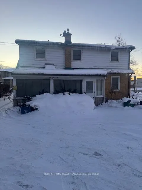 Photo 2 of Unit Unit # 2 ( Backside ), 52 Bruce Street, Kitchener — HOMEH