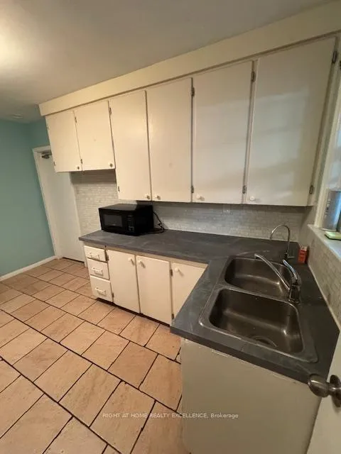 Photo 9 of Unit Unit # 2 ( Backside ), 52 Bruce Street, Kitchener — HOMEH