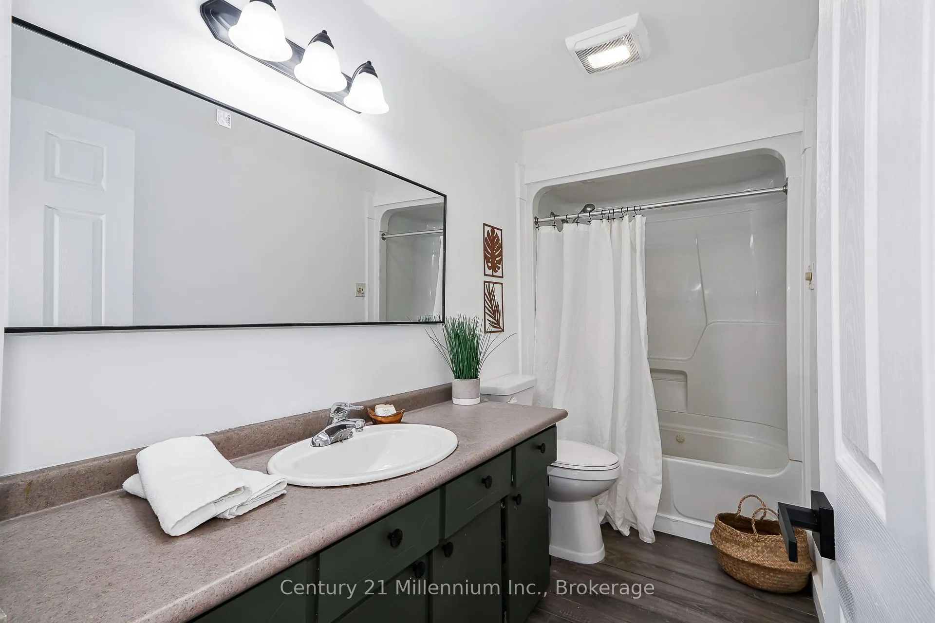 Photo 19 of 22 Dickson Road, Collingwood — HOMEH