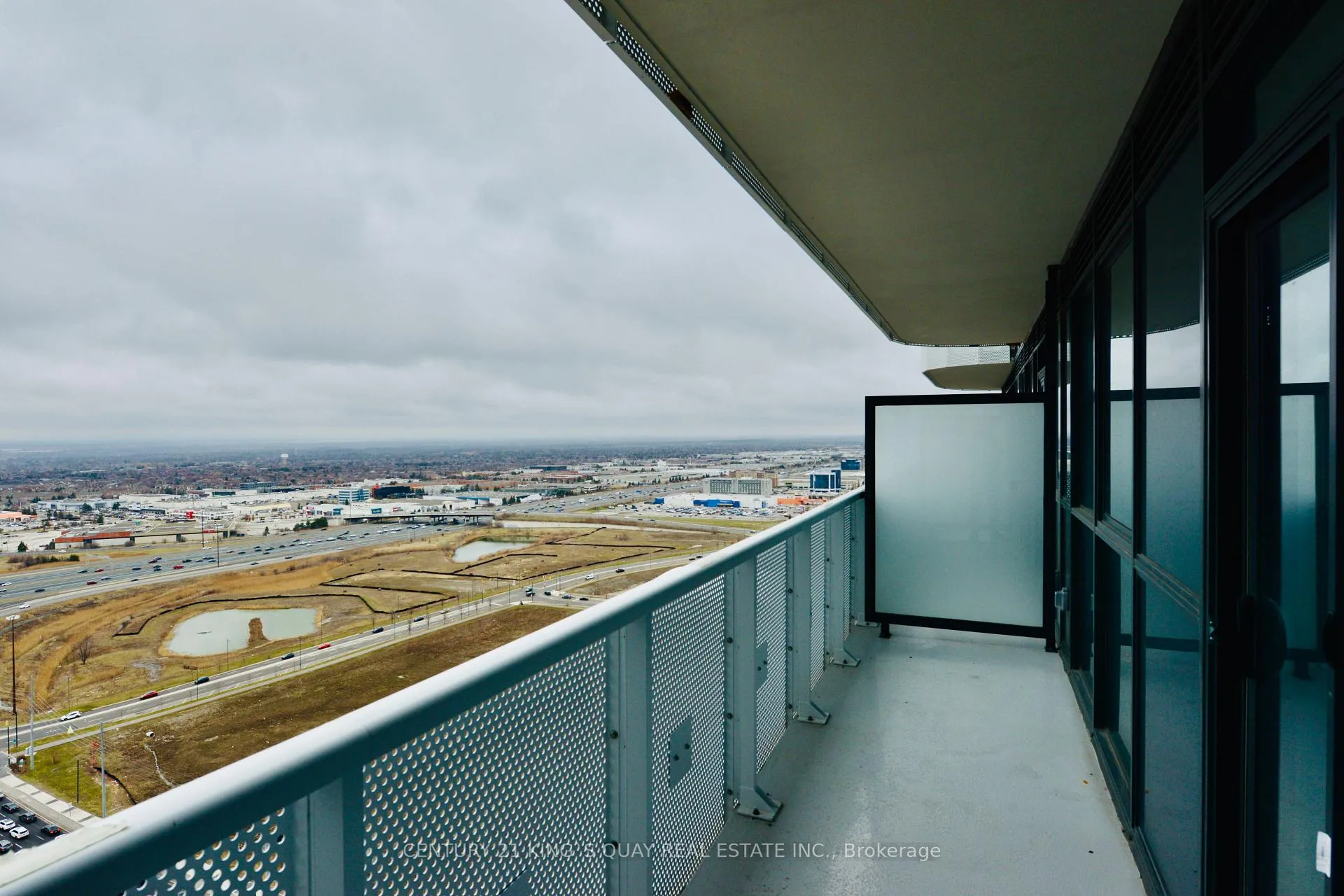 Photo 2 of Unit 3007, 225 Commerce Street, Vaughan, Vaughan Corporate Centre — HOMEH