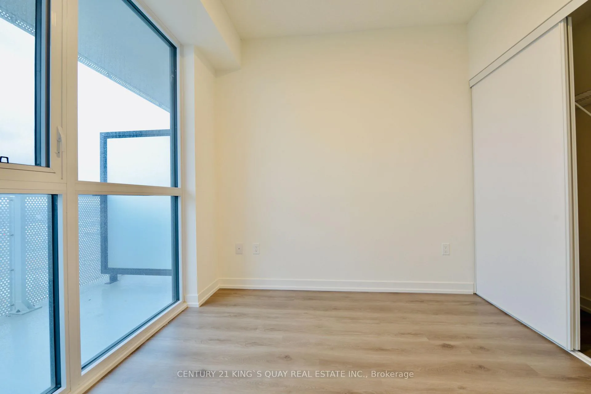 Photo 9 of Unit 3007, 225 Commerce Street, Vaughan, Vaughan Corporate Centre — HOMEH
