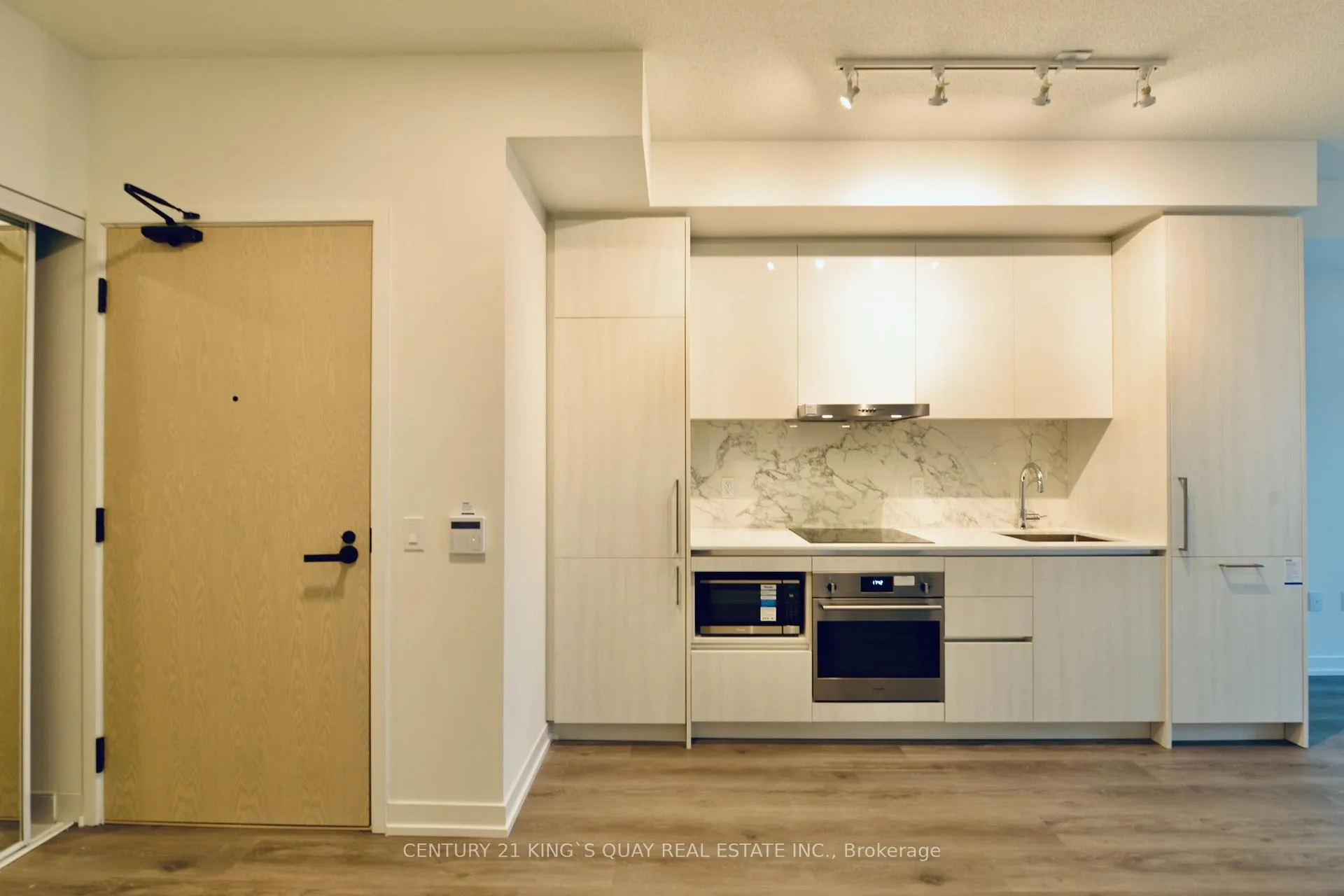 Photo 11 of Unit 3007, 225 Commerce Street, Vaughan, Vaughan Corporate Centre — HOMEH