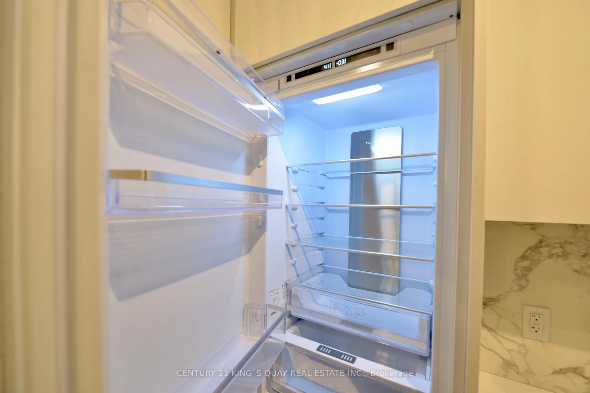 Photo 13 of Unit 3007, 225 Commerce Street, Vaughan, Vaughan Corporate Centre — HOMEH