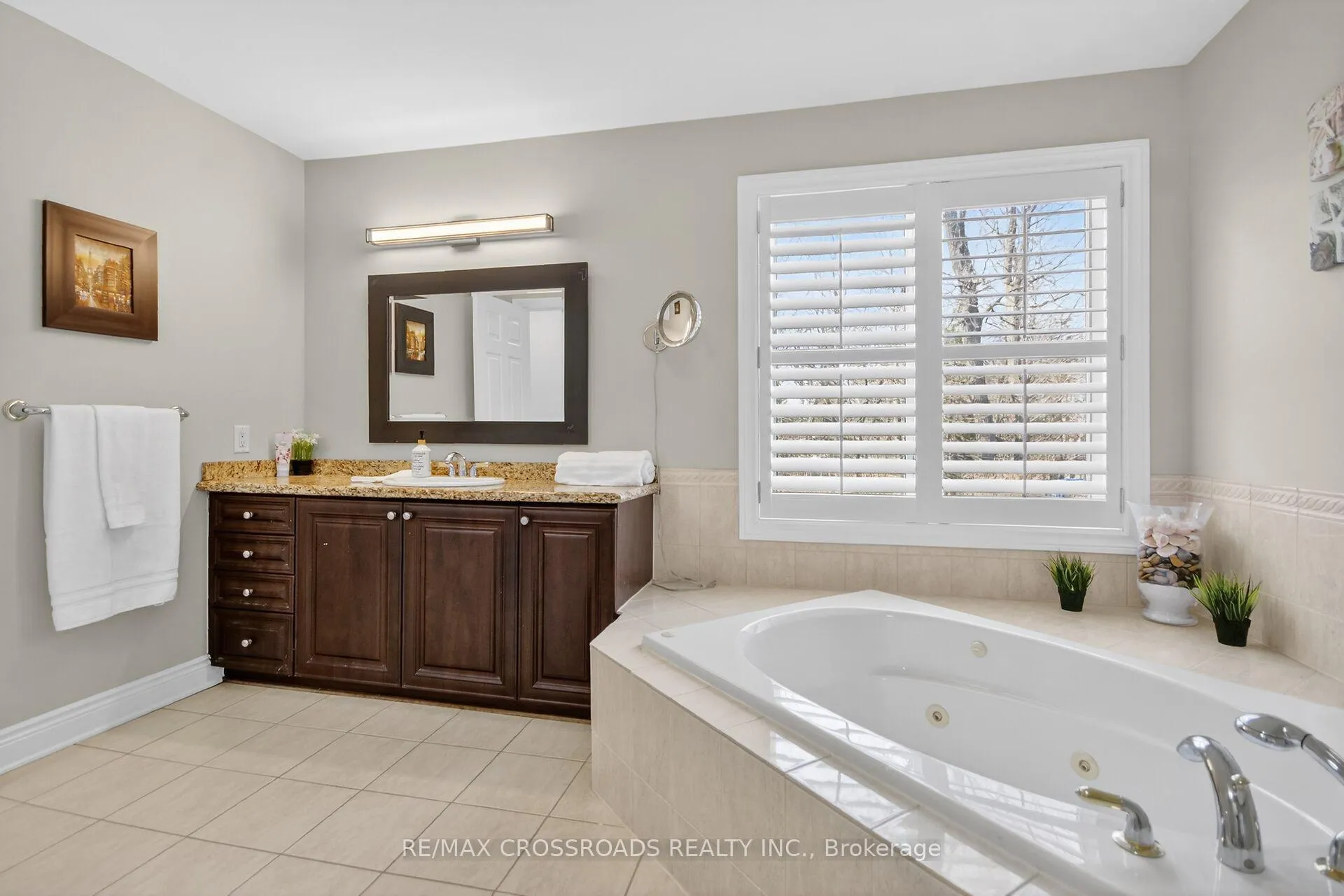 Photo 6 of 10 Tierney Drive, Ottawa, Barrhaven - Longfields — HOMEH