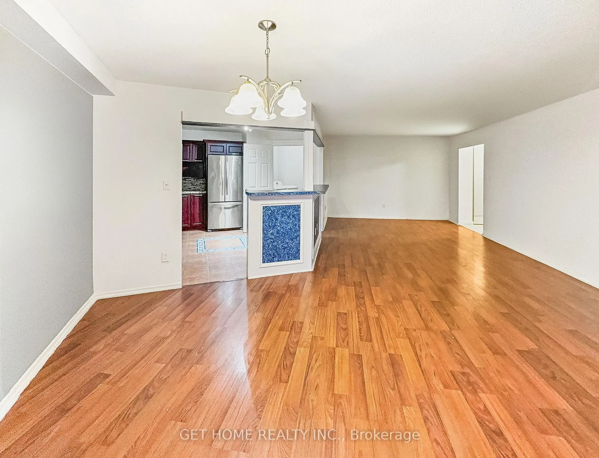Photo 6 of Unit 601, 20 Edgecliffe Golfway, Toronto, Flemingdon Park — HOMEH