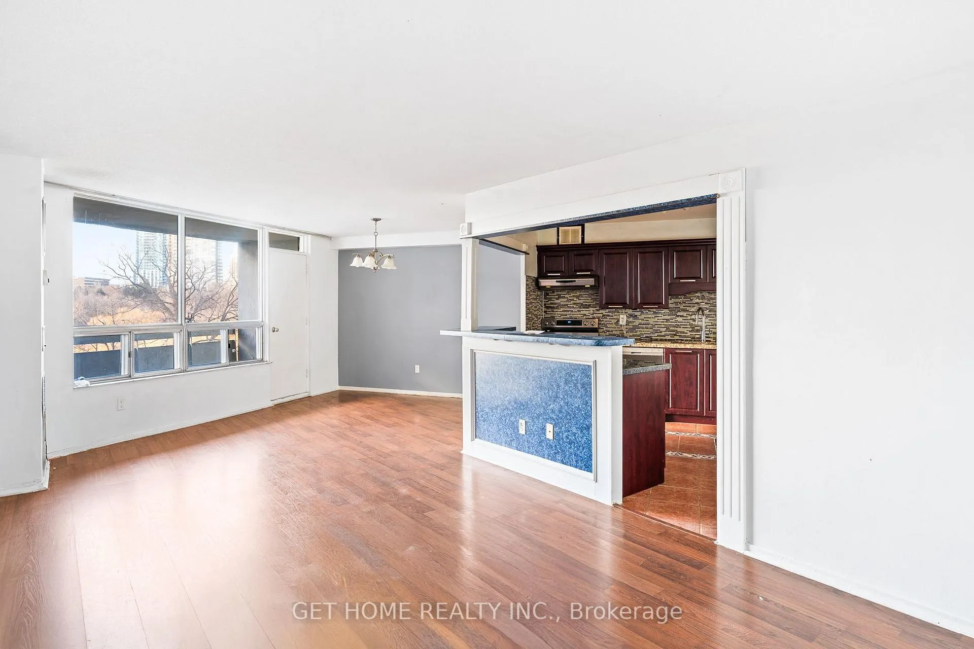 Photo 9 of Unit 601, 20 Edgecliffe Golfway, Toronto, Flemingdon Park — HOMEH