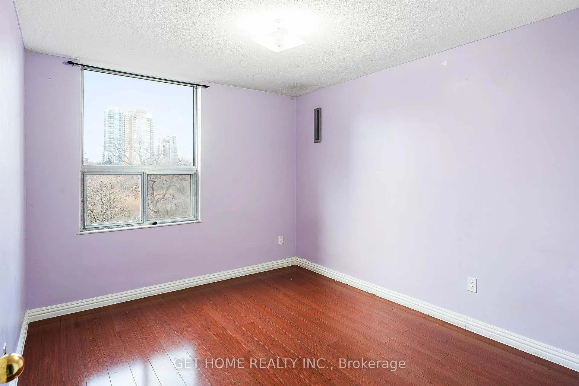 Photo 28 of Unit 601, 20 Edgecliffe Golfway, Toronto, Flemingdon Park — HOMEH