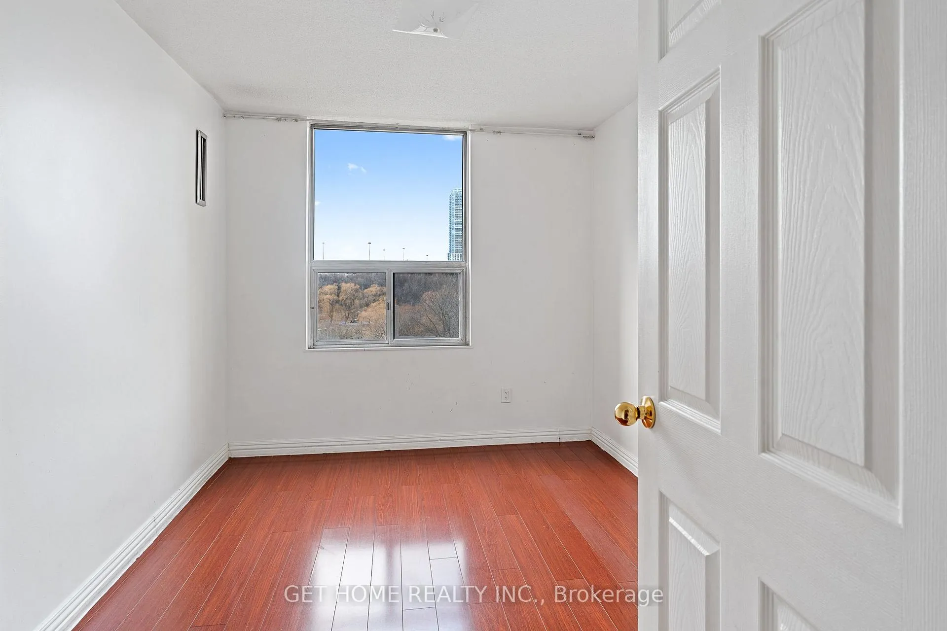 Photo 31 of Unit 601, 20 Edgecliffe Golfway, Toronto, Flemingdon Park — HOMEH