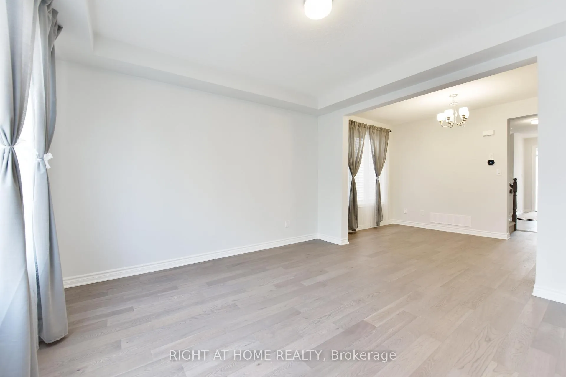 Photo 8 of 623 Perseus Avenue, Ottawa, Barrhaven - Half Moon Bay — HOMEH