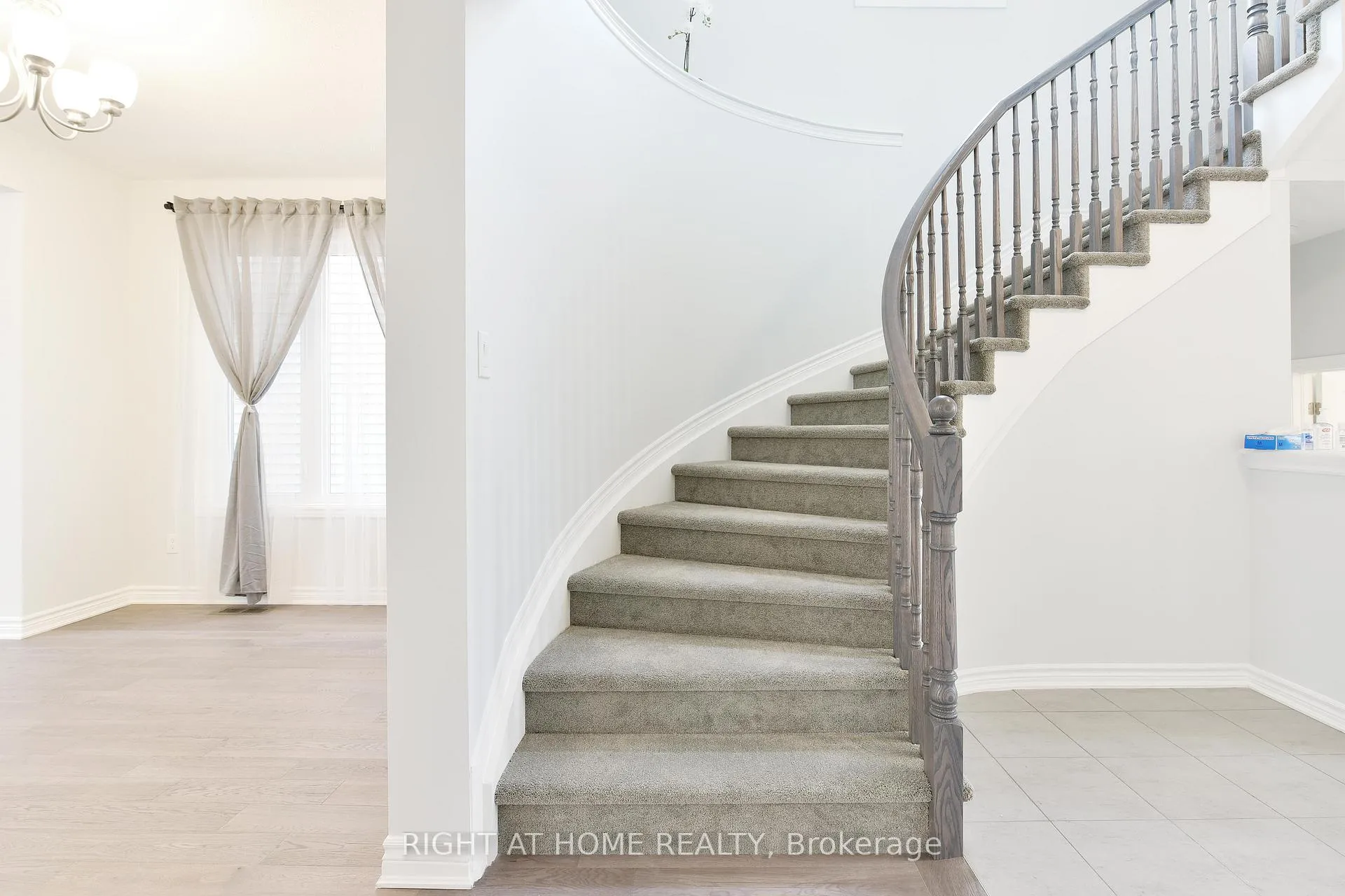 Photo 13 of 623 Perseus Avenue, Ottawa, Barrhaven - Half Moon Bay — HOMEH
