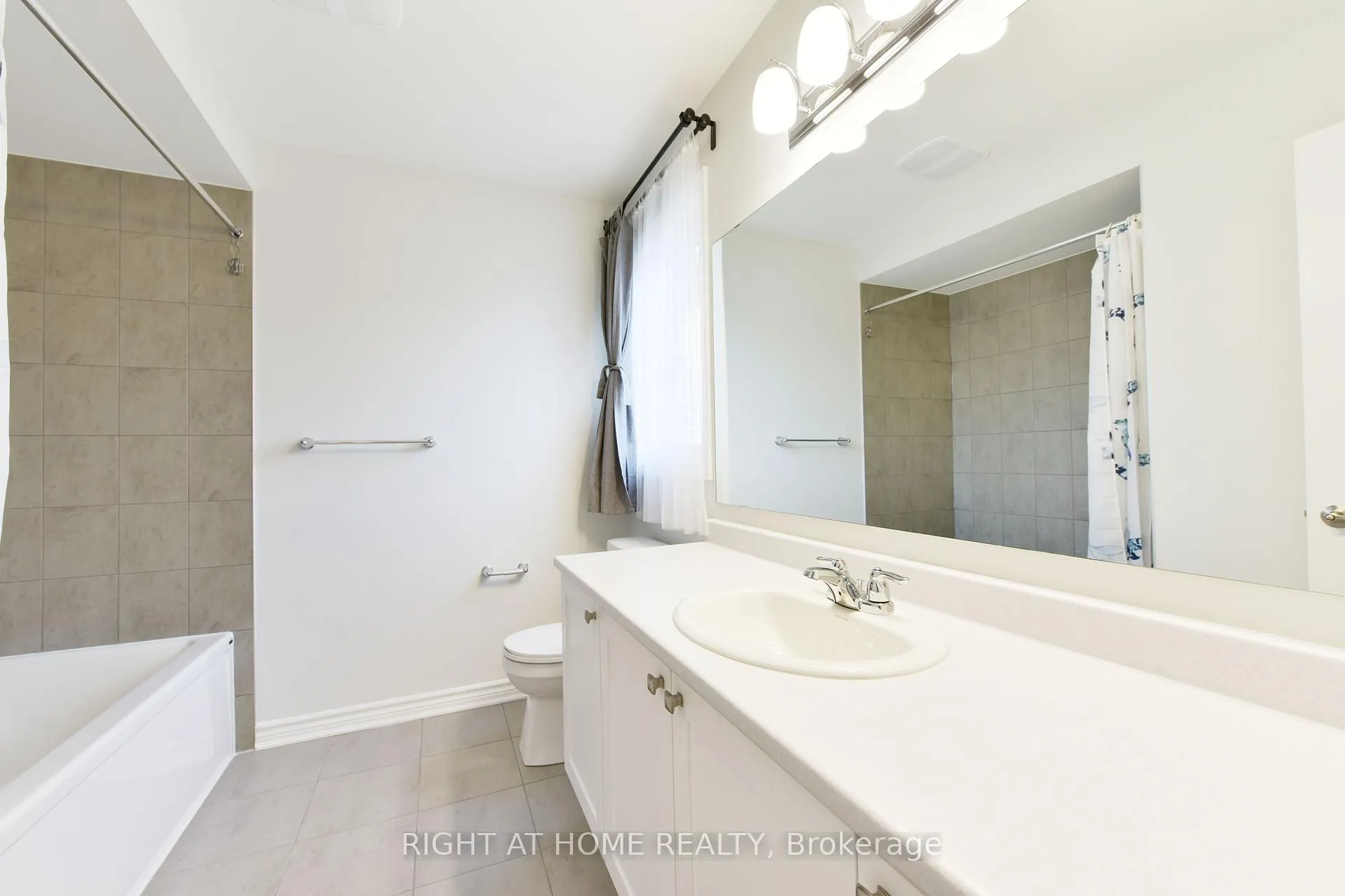 Photo 17 of 623 Perseus Avenue, Ottawa, Barrhaven - Half Moon Bay — HOMEH