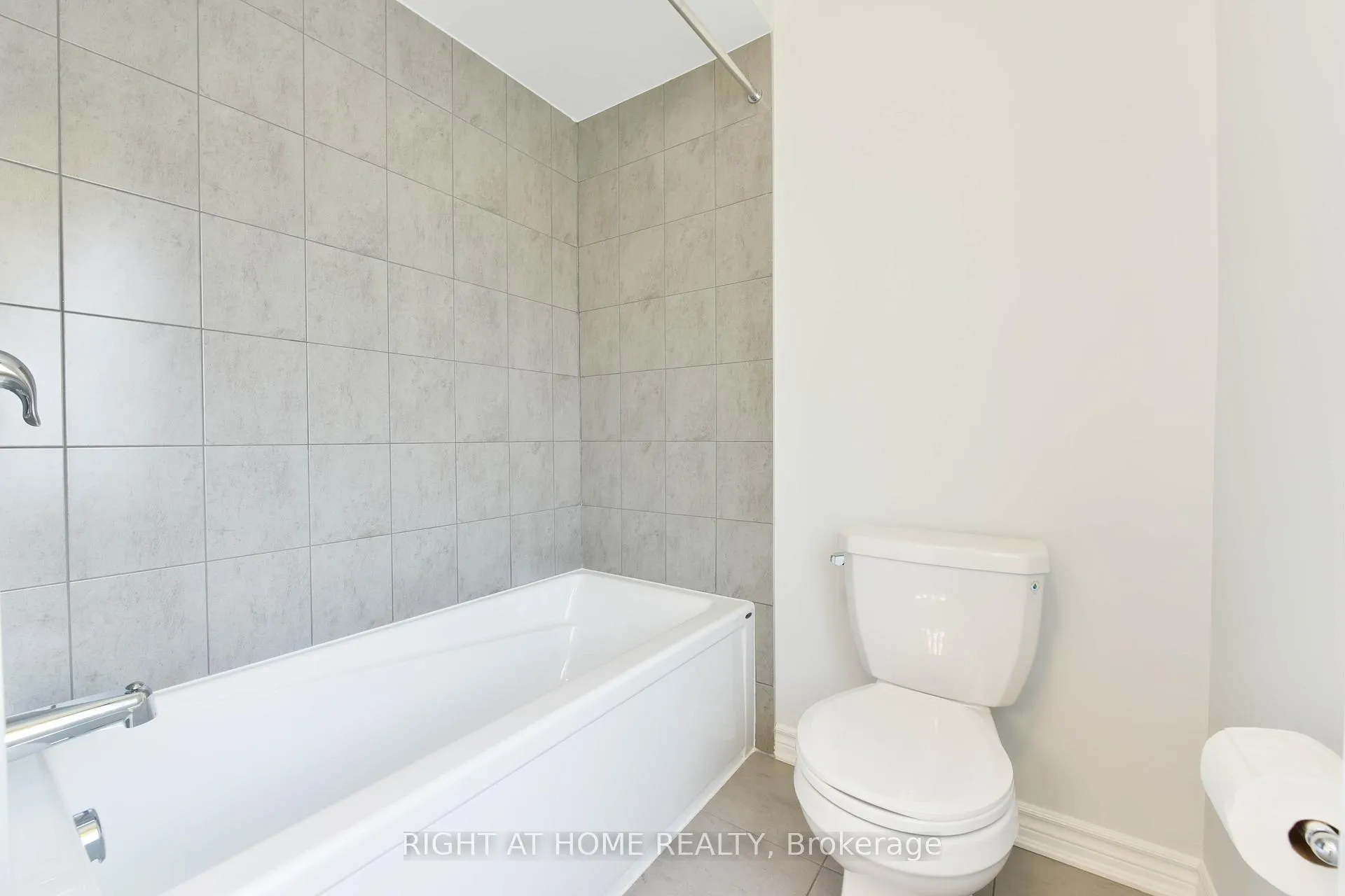 Photo 24 of 623 Perseus Avenue, Ottawa, Barrhaven - Half Moon Bay — HOMEH