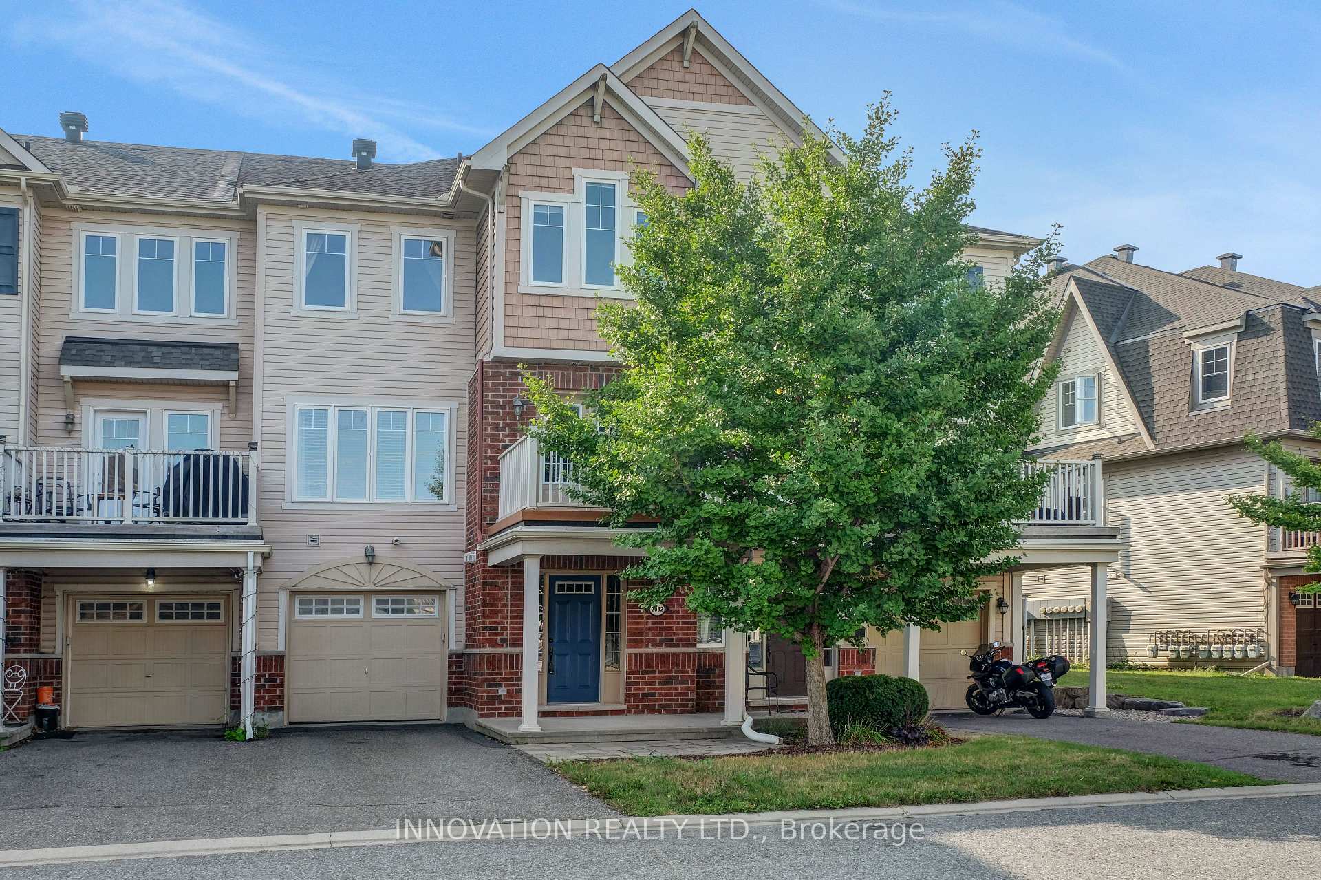Photo 2 of 2082 Madrid Avenue, Ottawa, Barrhaven - Heritage Park — HOMEH