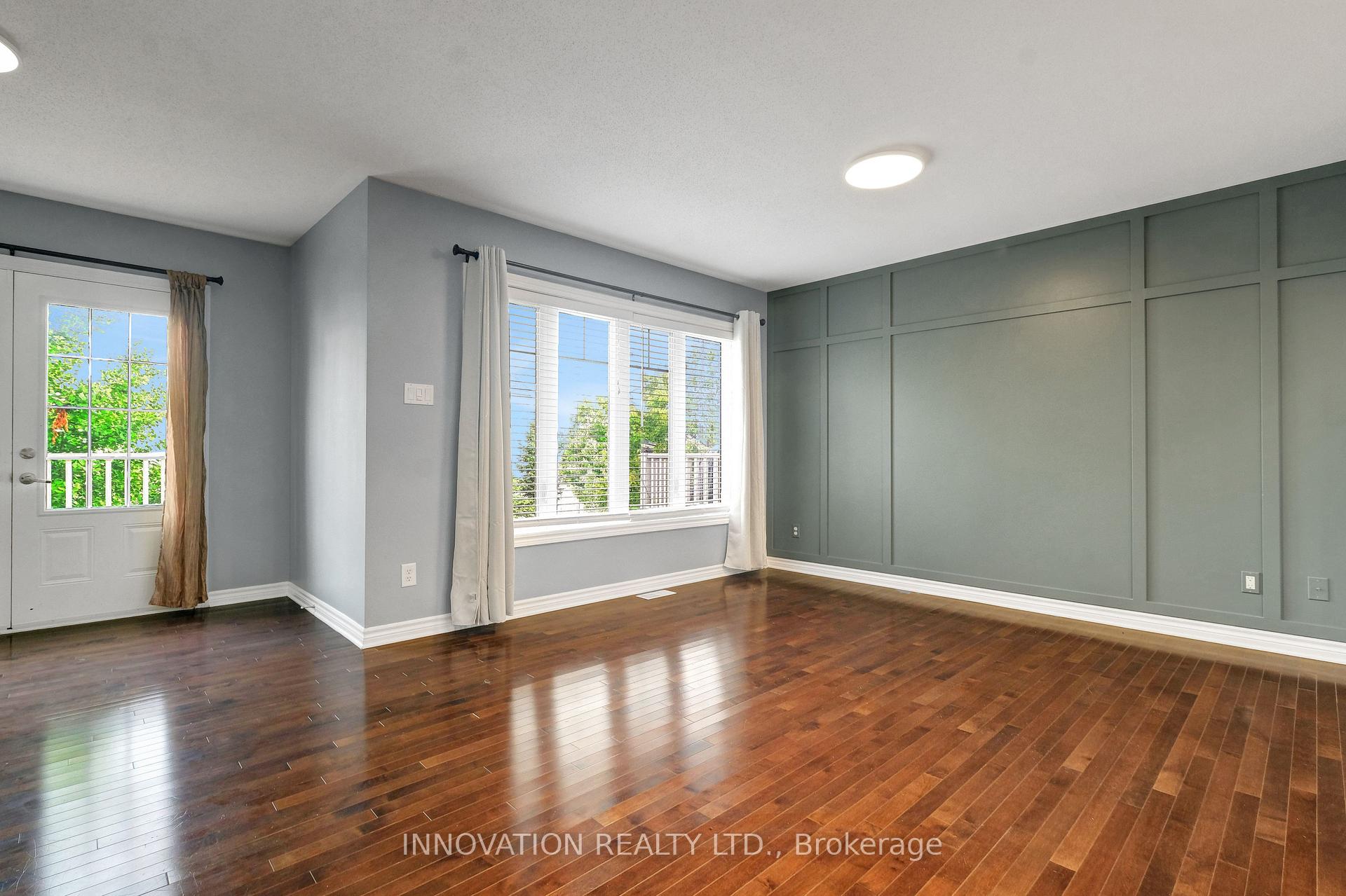 Photo 5 of 2082 Madrid Avenue, Ottawa, Barrhaven - Heritage Park — HOMEH