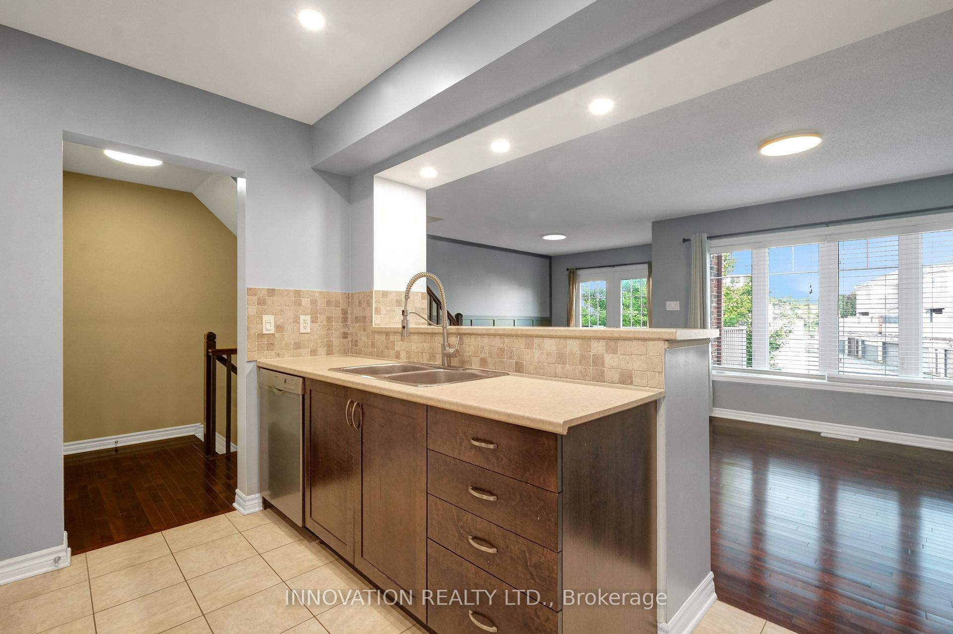 Photo 15 of 2082 Madrid Avenue, Ottawa, Barrhaven - Heritage Park — HOMEH