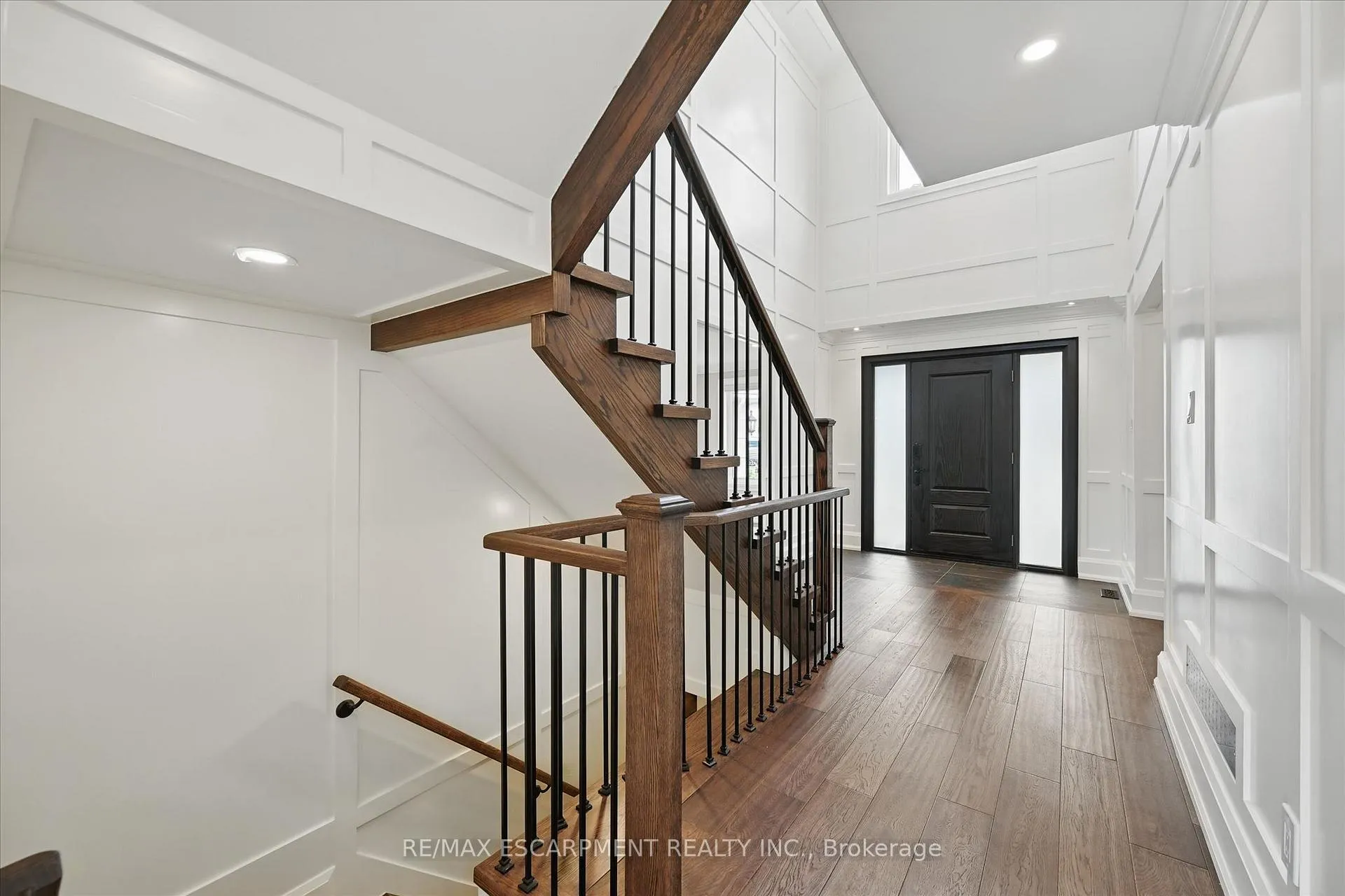 Photo 22 of 7 Grandview Avenue, Hamilton, Lakeshore — HOMEH