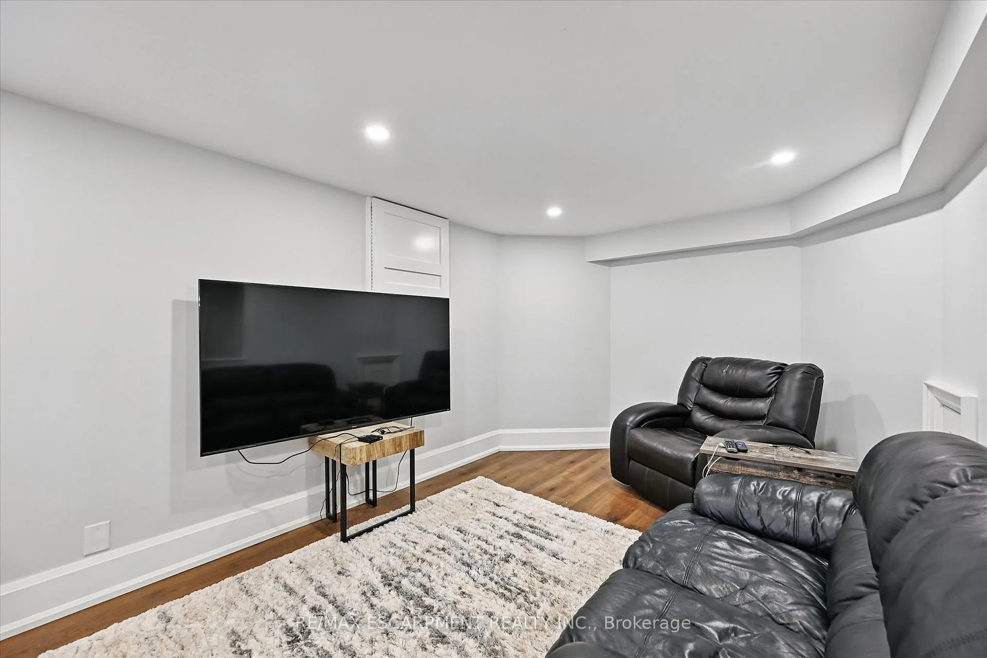 Photo 32 of 7 Grandview Avenue, Hamilton, Lakeshore — HOMEH