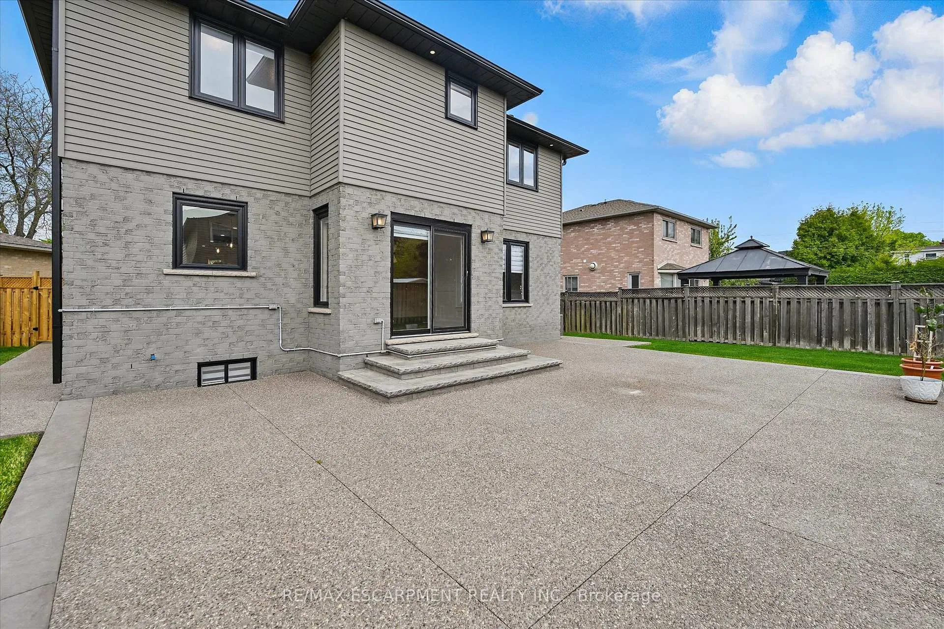 Photo 42 of 7 Grandview Avenue, Hamilton, Lakeshore — HOMEH