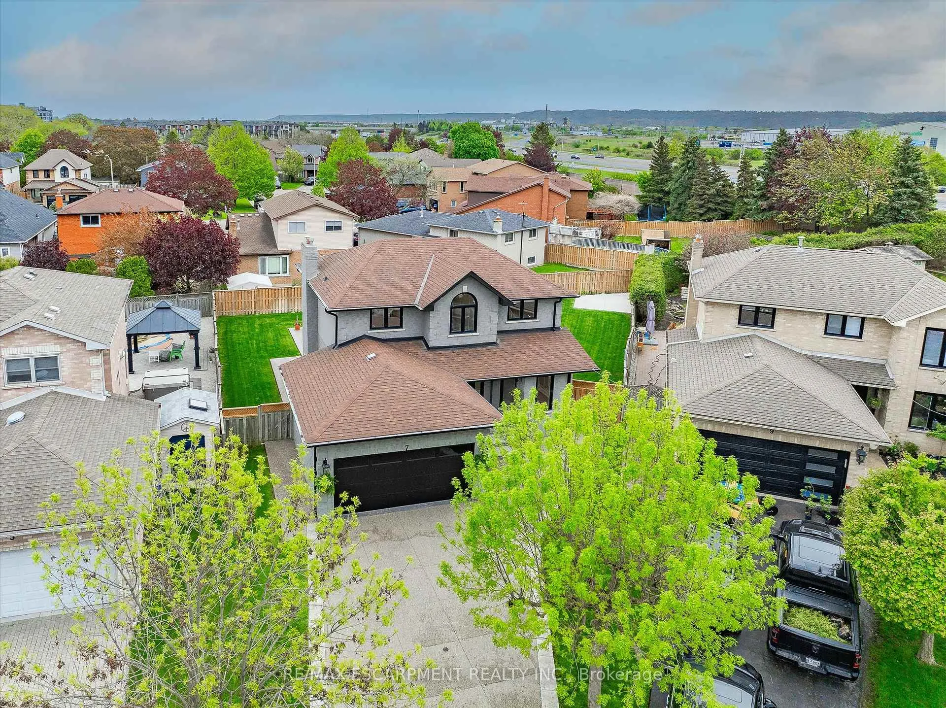 Photo 43 of 7 Grandview Avenue, Hamilton, Lakeshore — HOMEH