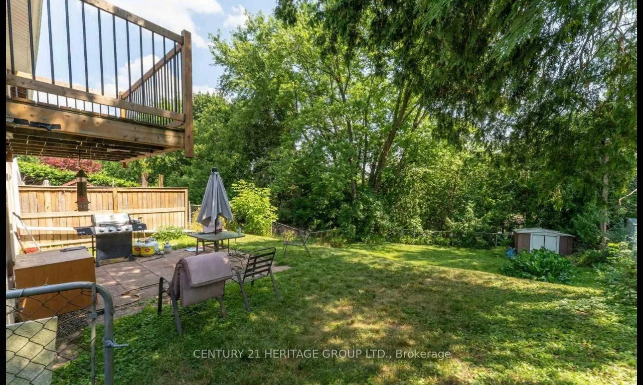 Photo 2 of Unit MAIN, 9 Dunham Crescent, Aurora, Aurora Heights — HOMEH